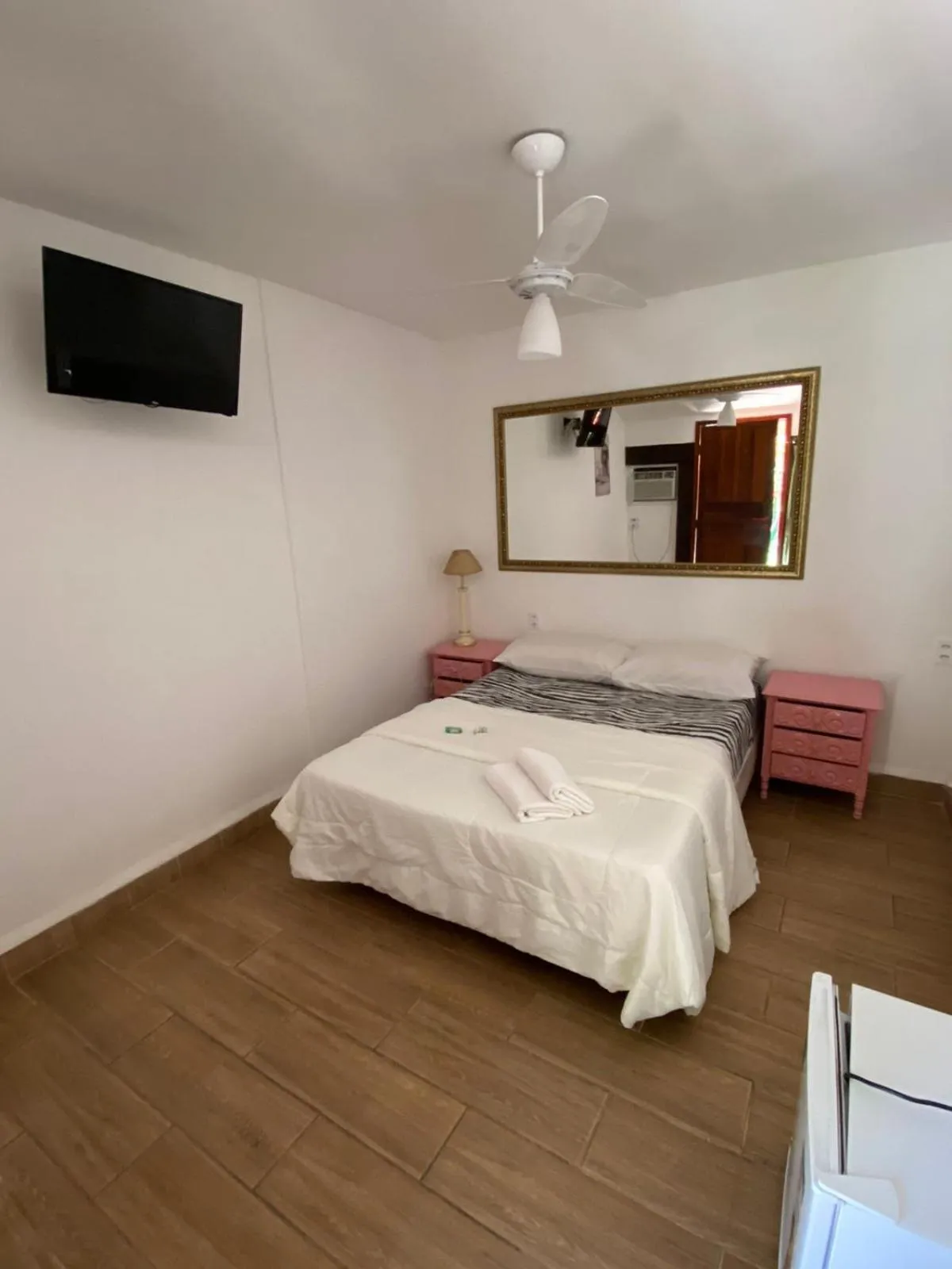 Bed in Pousada Ferradura Beach