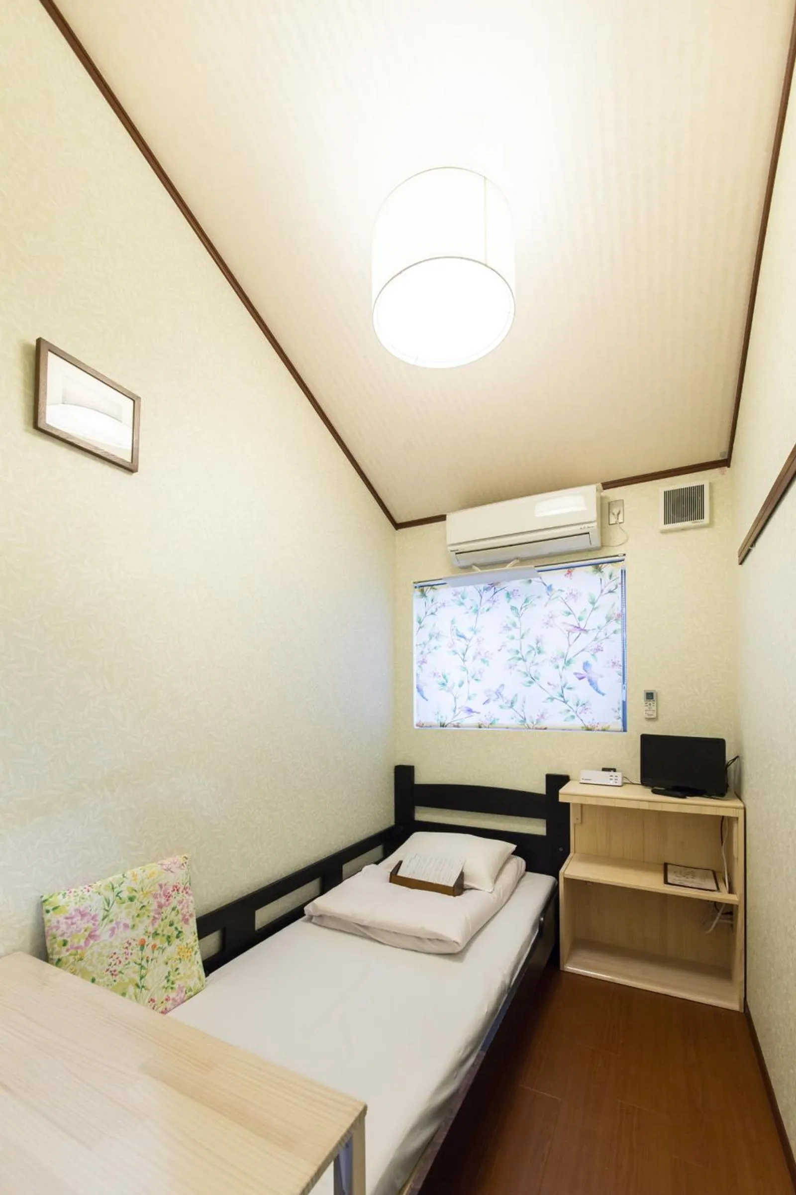 Bed in Woman Only Guesthouse Nanohana (Female only)
