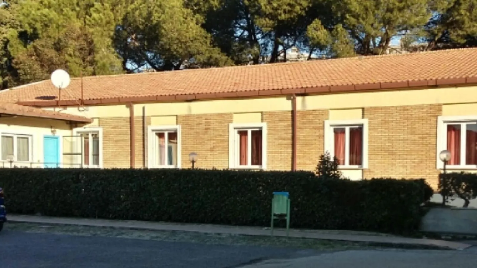 Property building in Hotel Quadrifoglio by Mancini