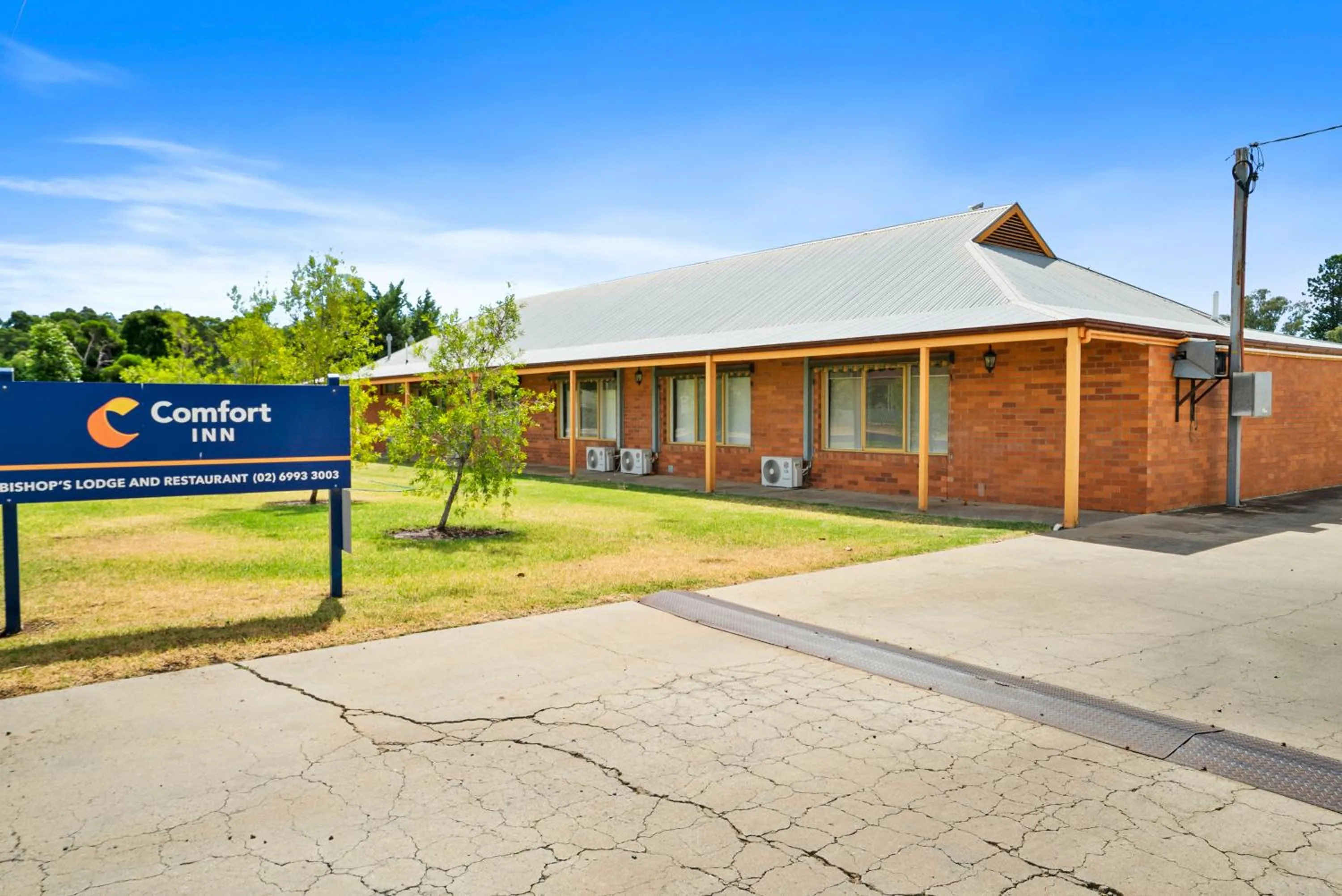 Facade/entrance in Comfort Inn Bishops Lodge