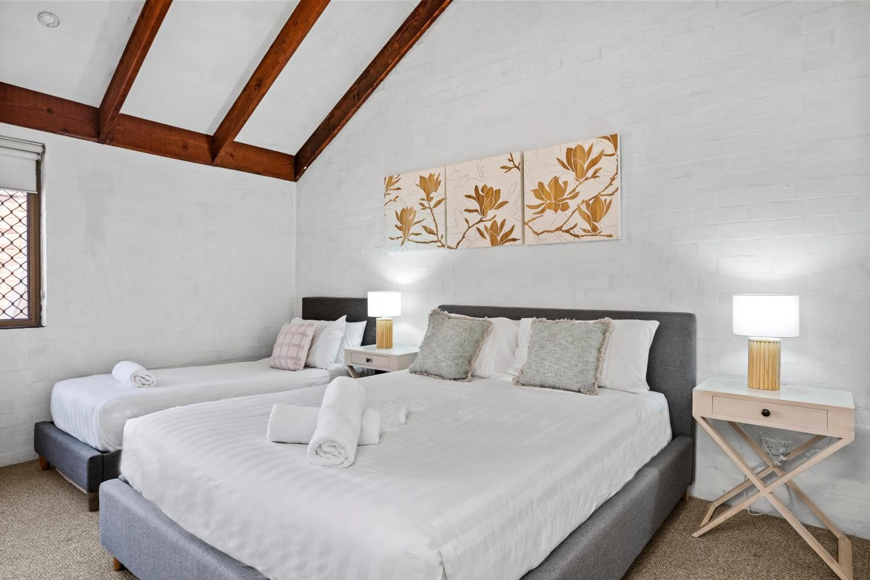 Bed in The Terraces Main Beach