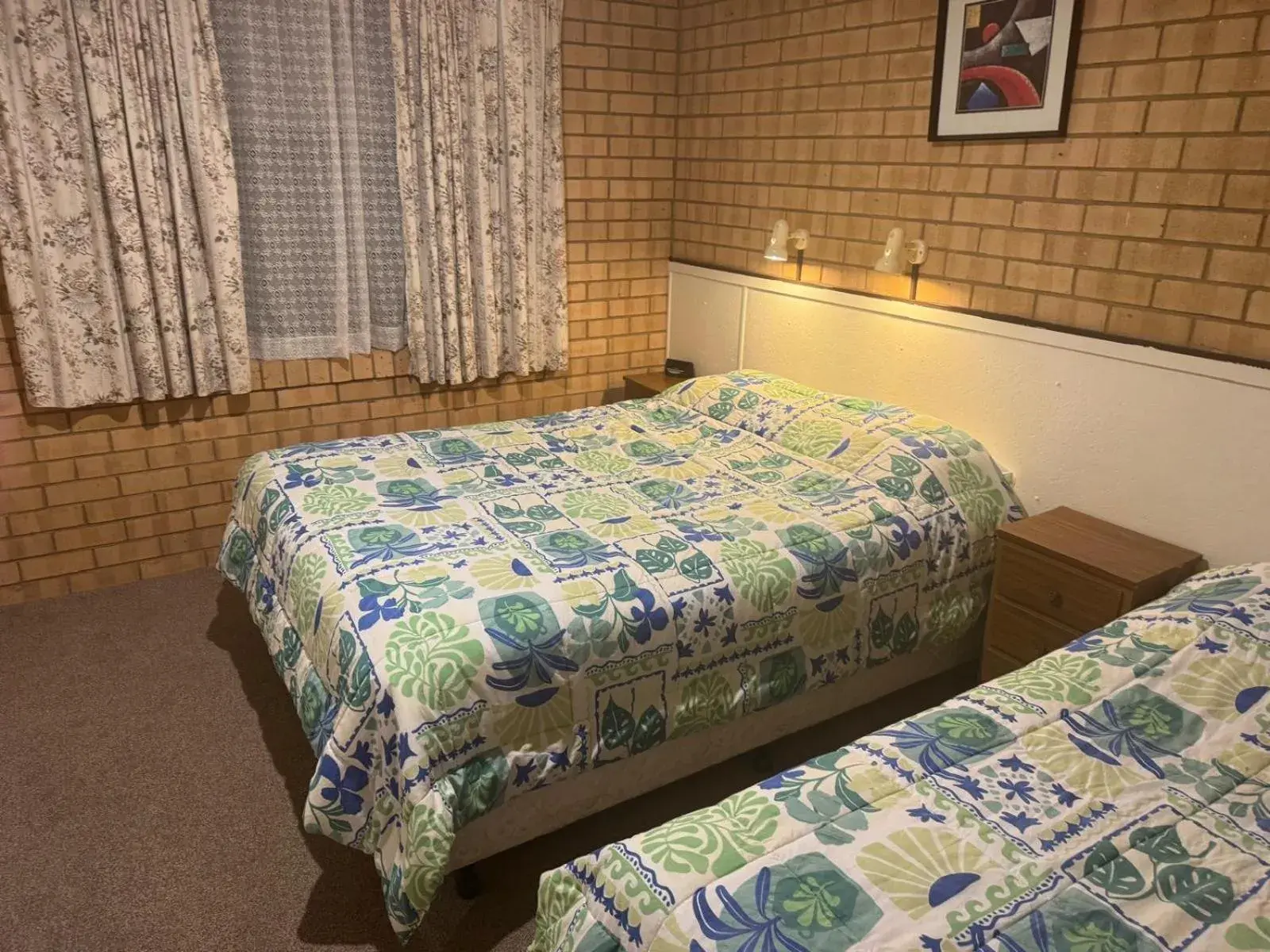 Bed in Lone Pine Motel Bed in Lone Pine Motel