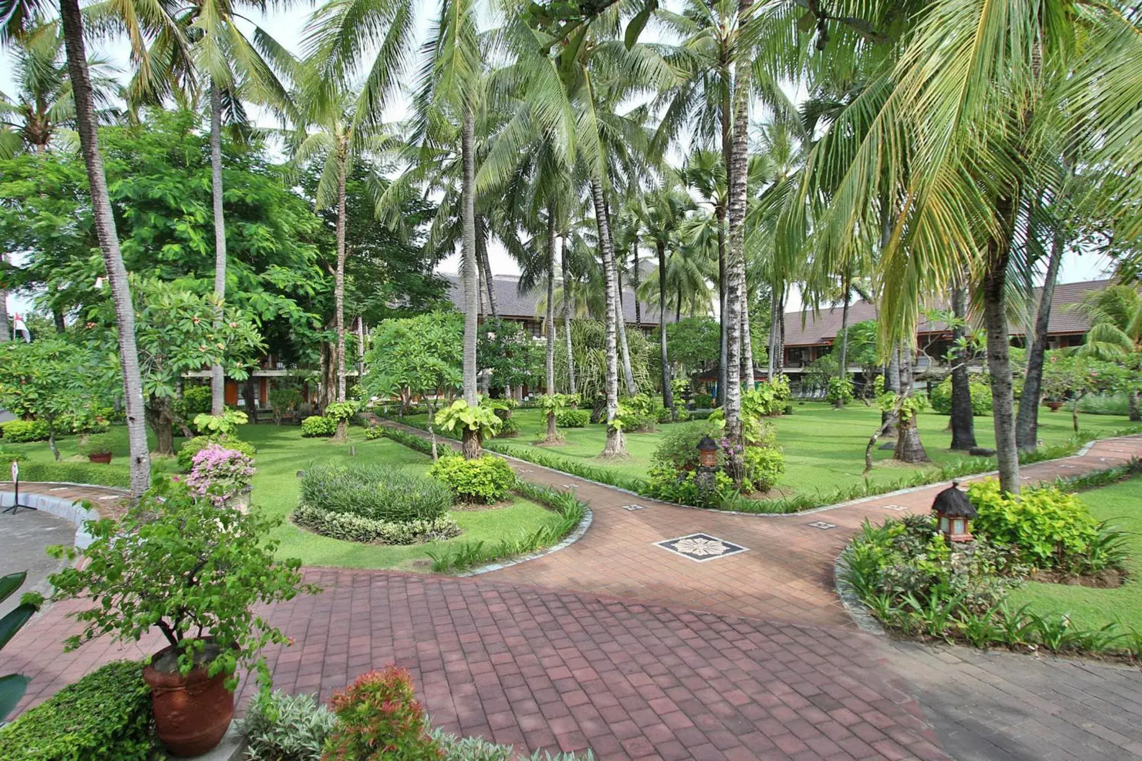 Garden in Jayakarta Hotel Bali