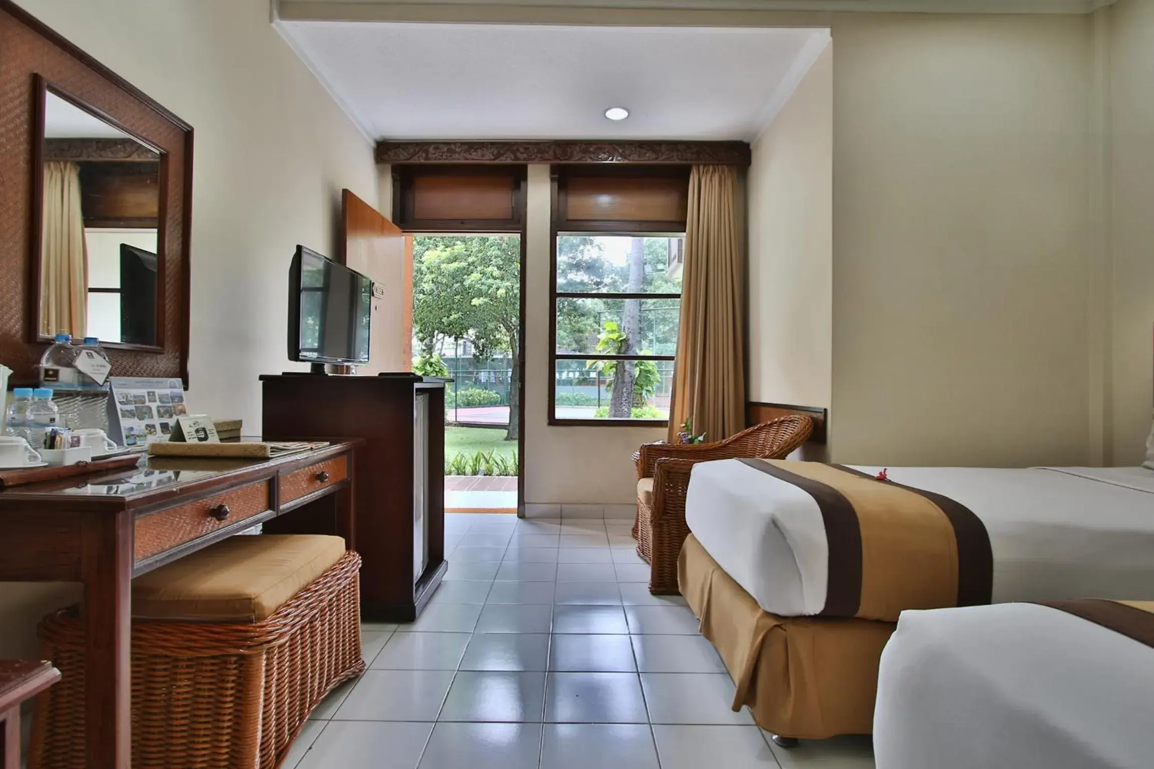 TV and multimedia in Jayakarta Hotel Bali