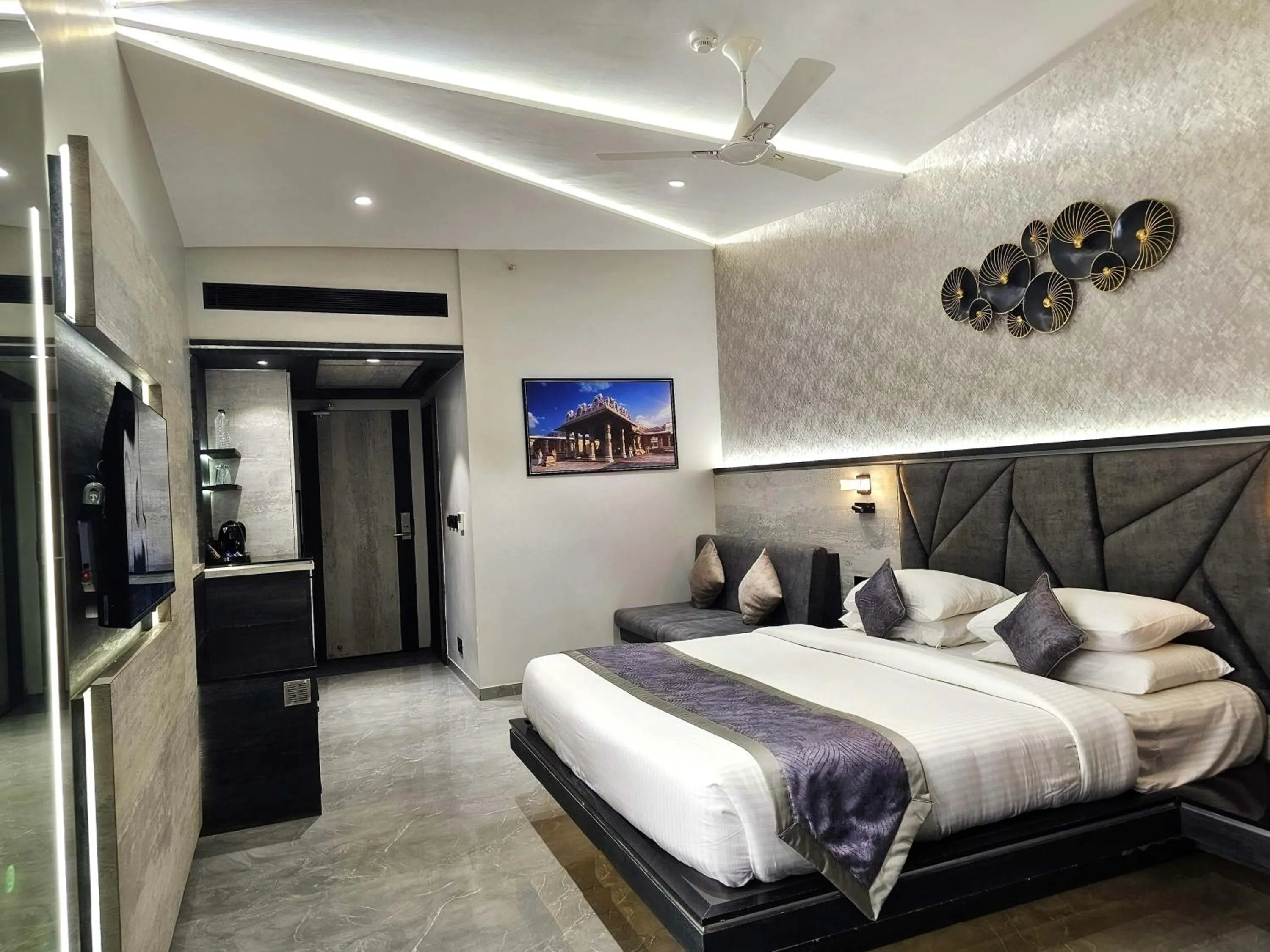 Bedroom, Bed in Malligi,Hampi