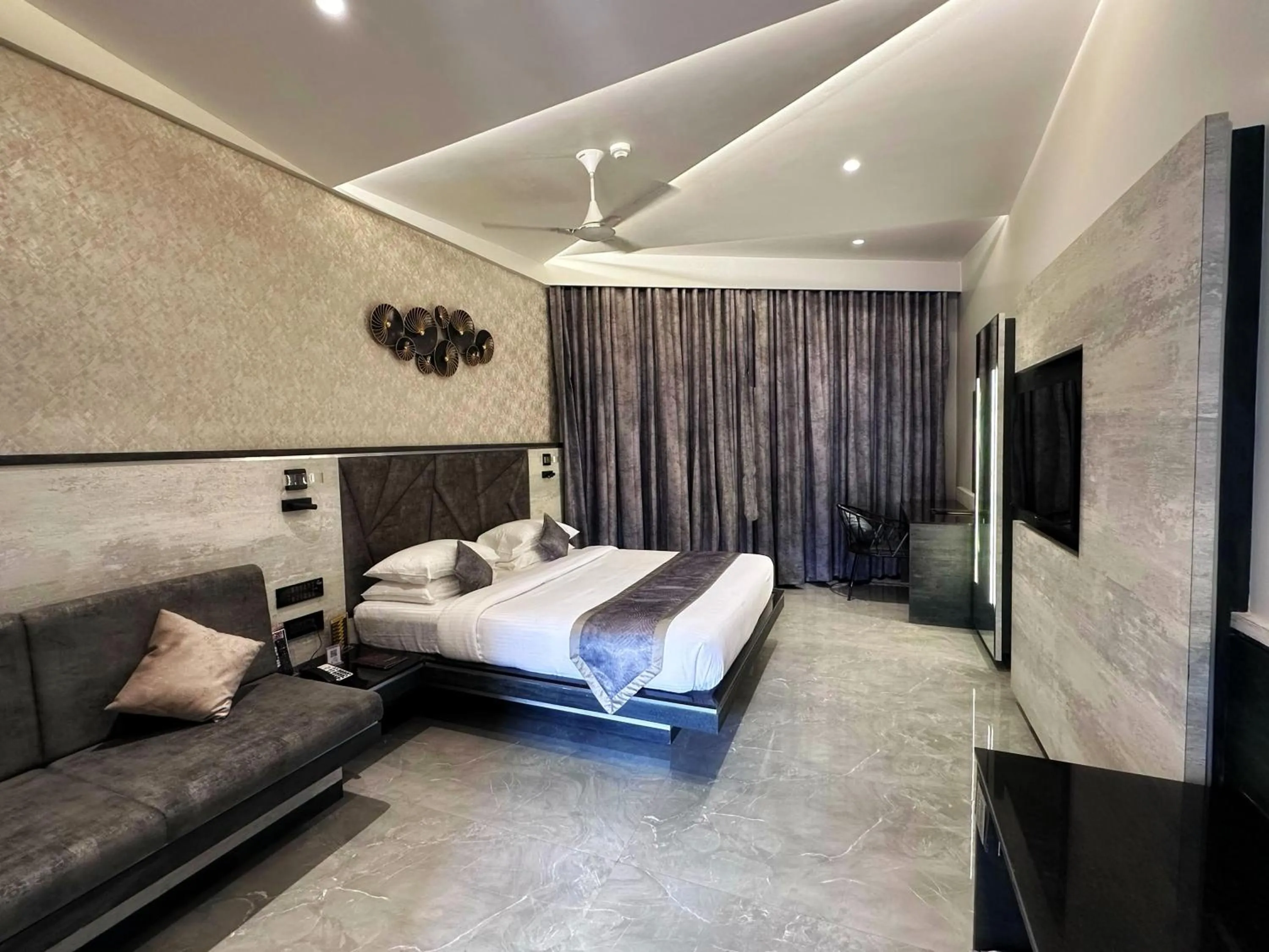 Bedroom, Bed in Malligi,Hampi