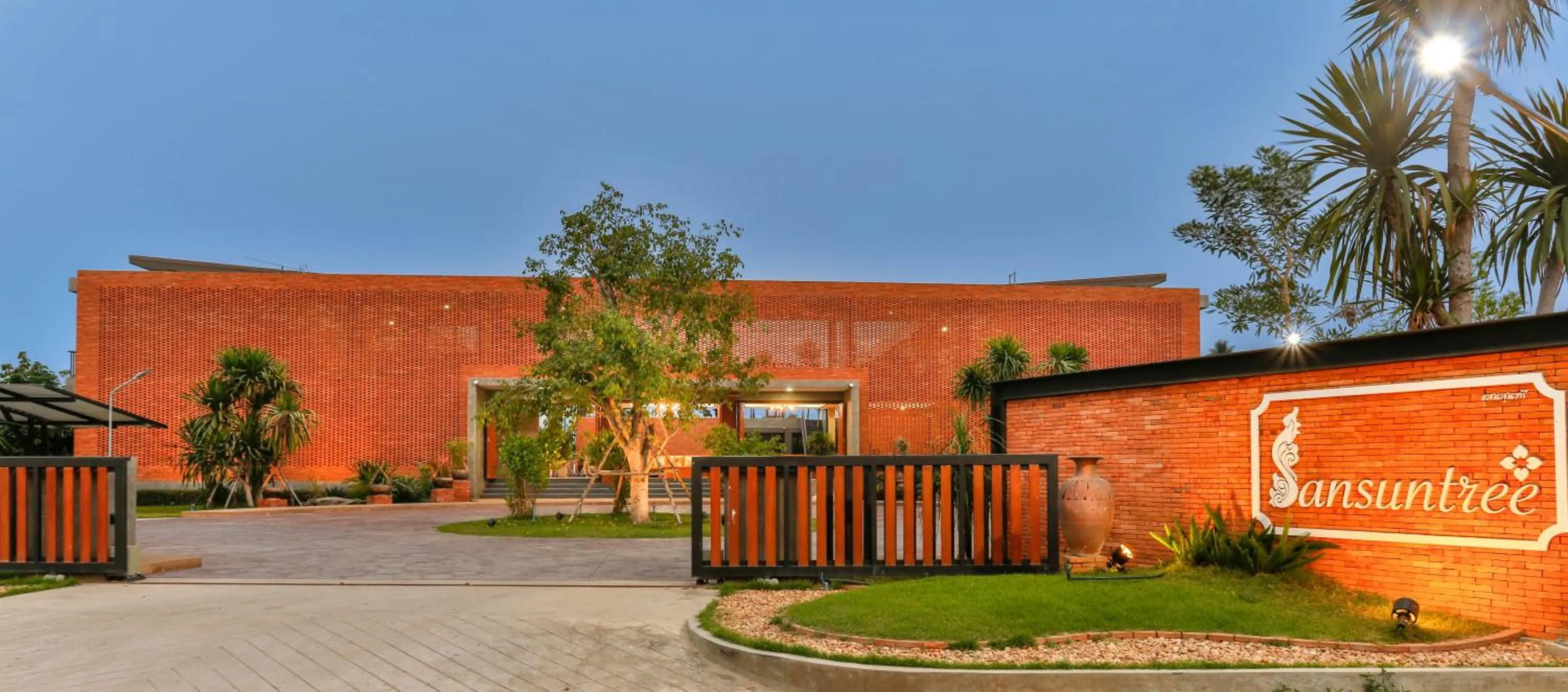 Property building in Sansuntree