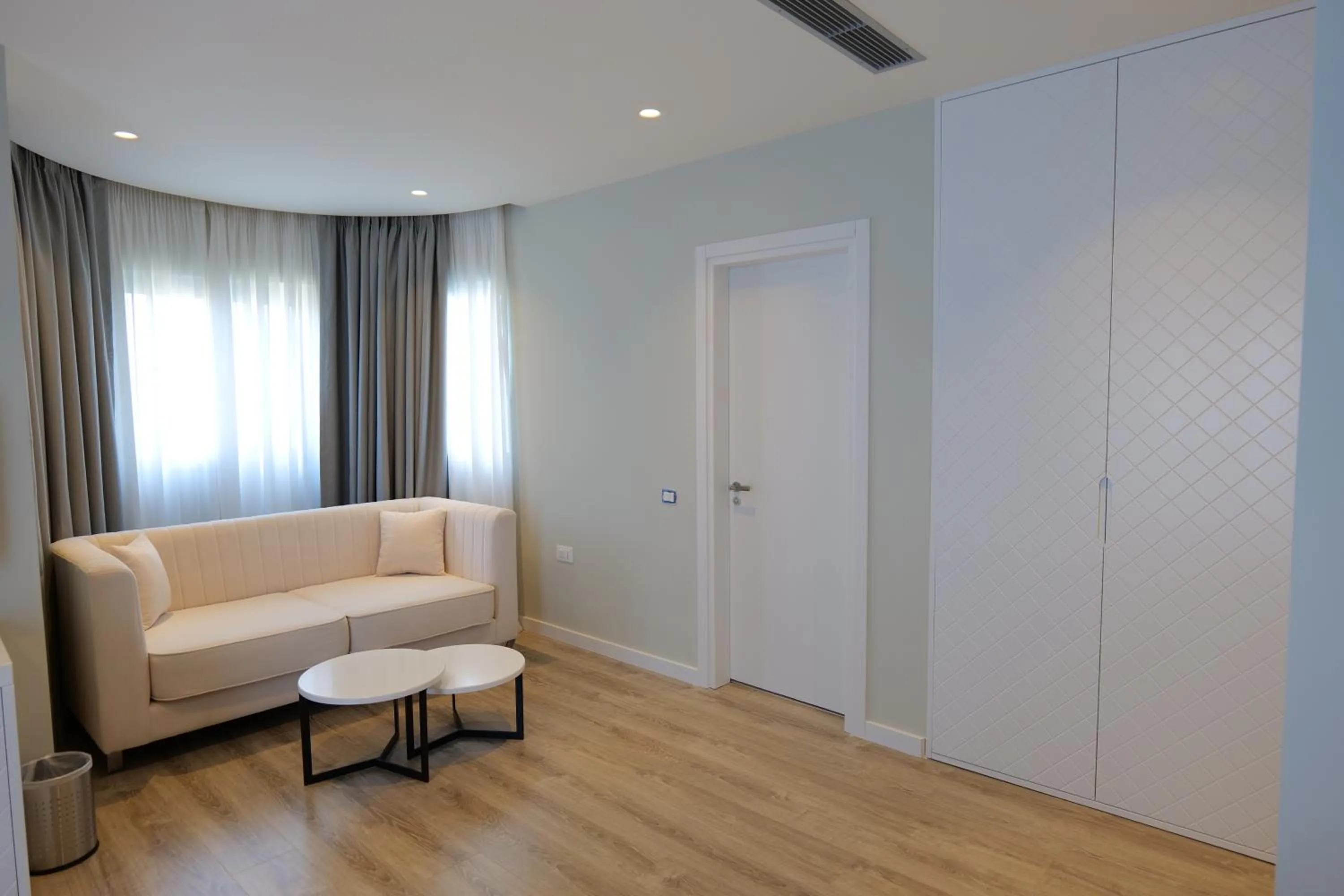 Seating area in Hotel Teuta