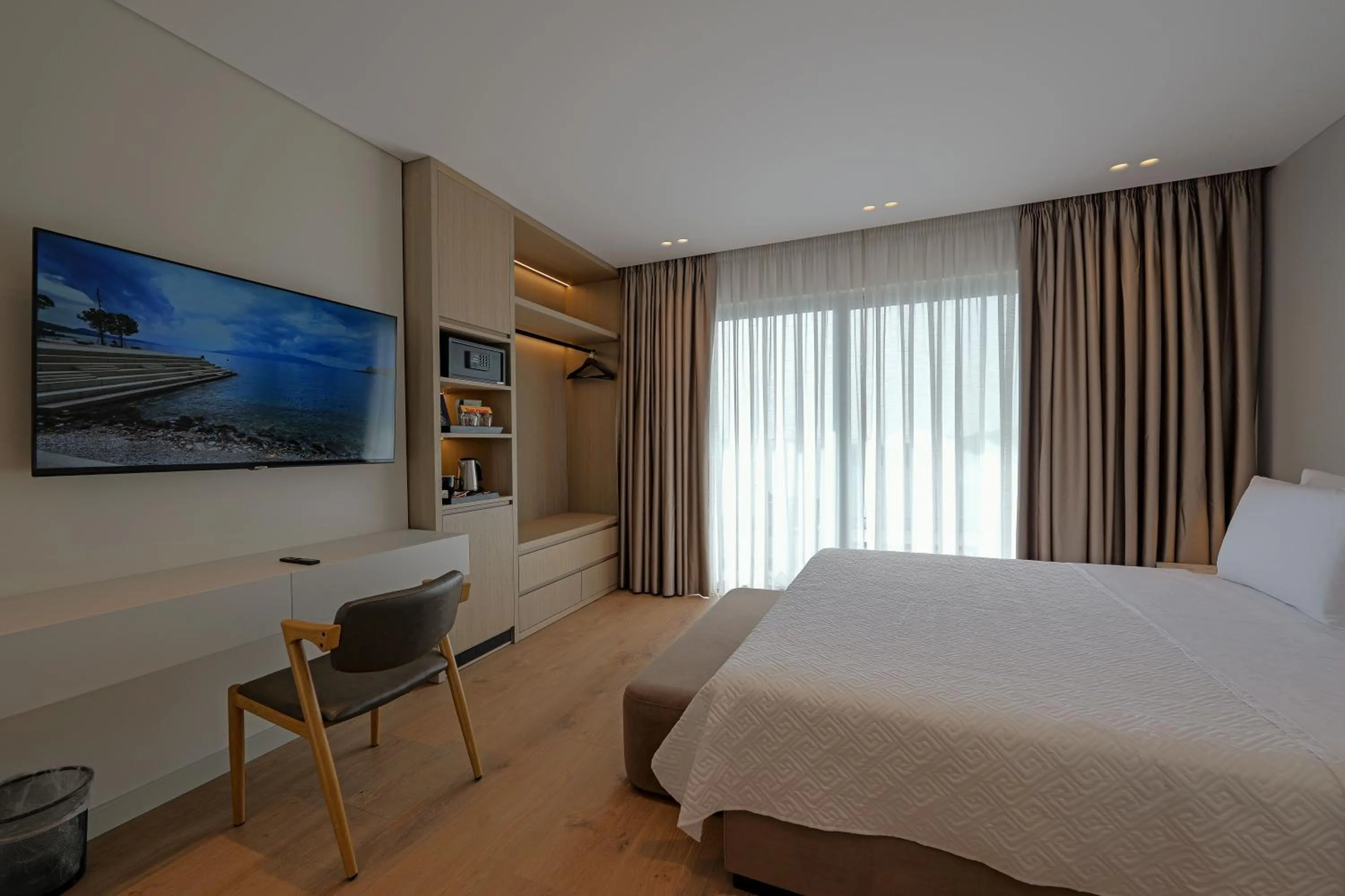 Photo of the whole room, Bed in Hotel Teuta