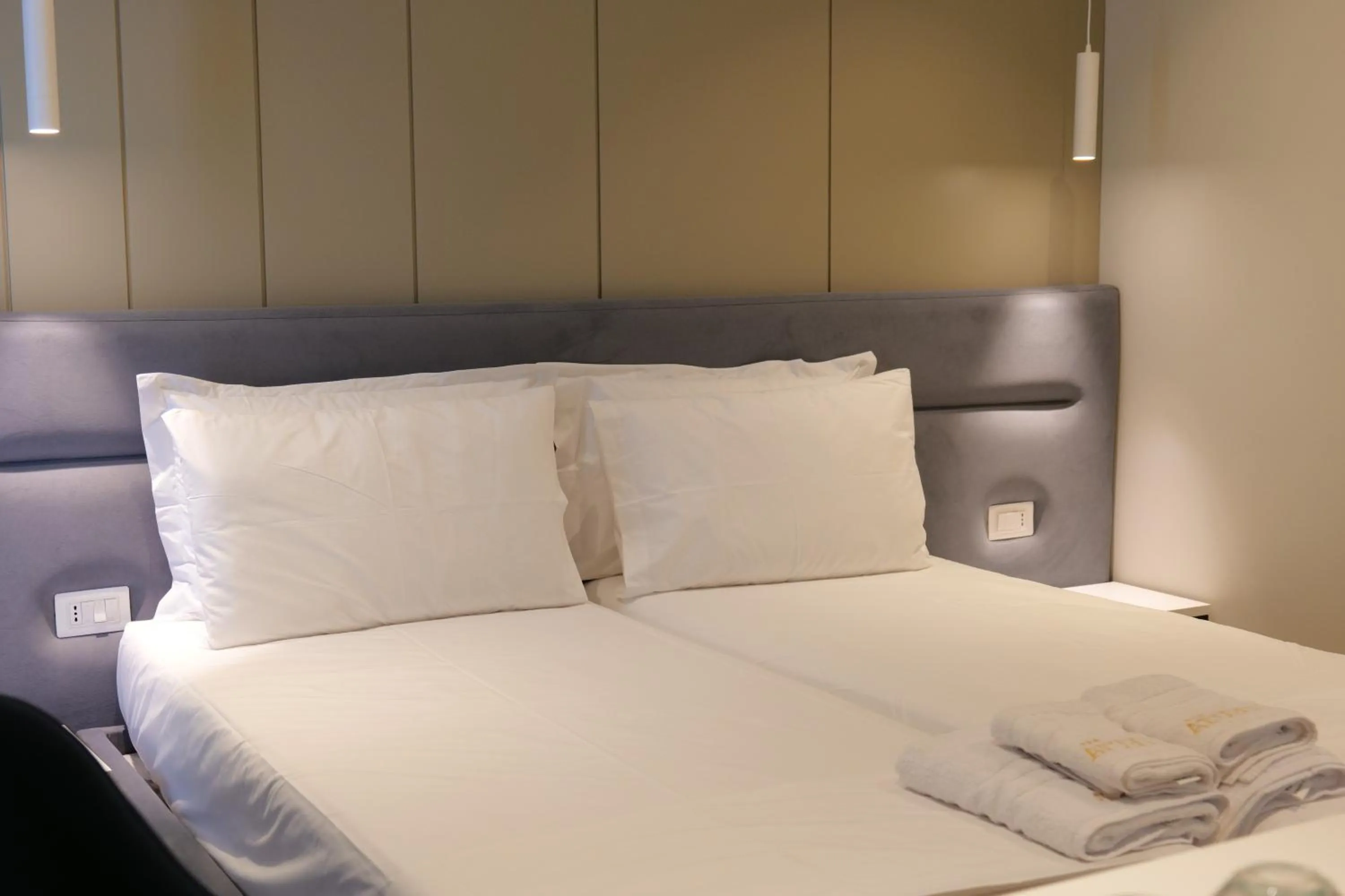 Bedroom, Bed in Hotel Teuta