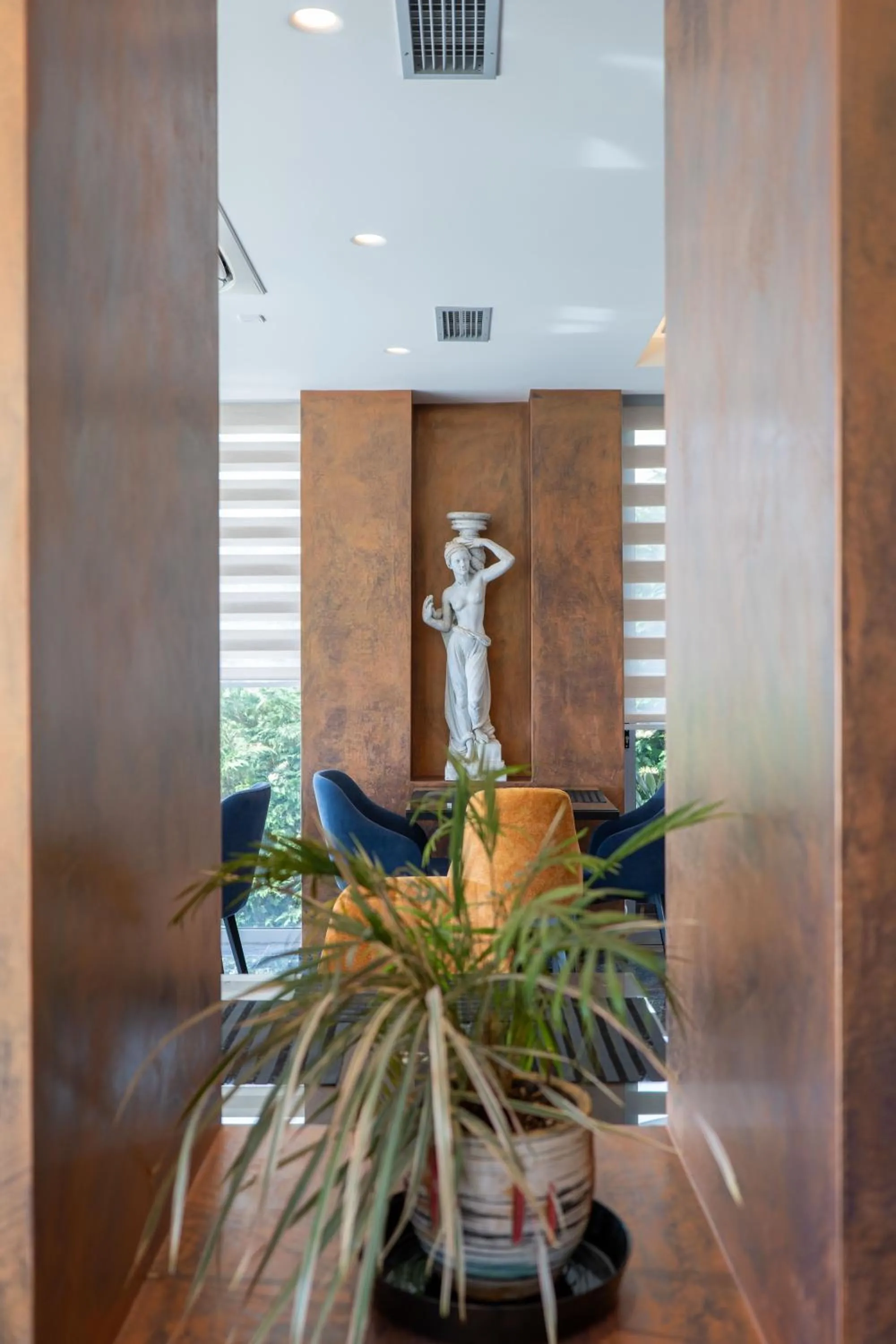 Seating area in Hotel Teuta