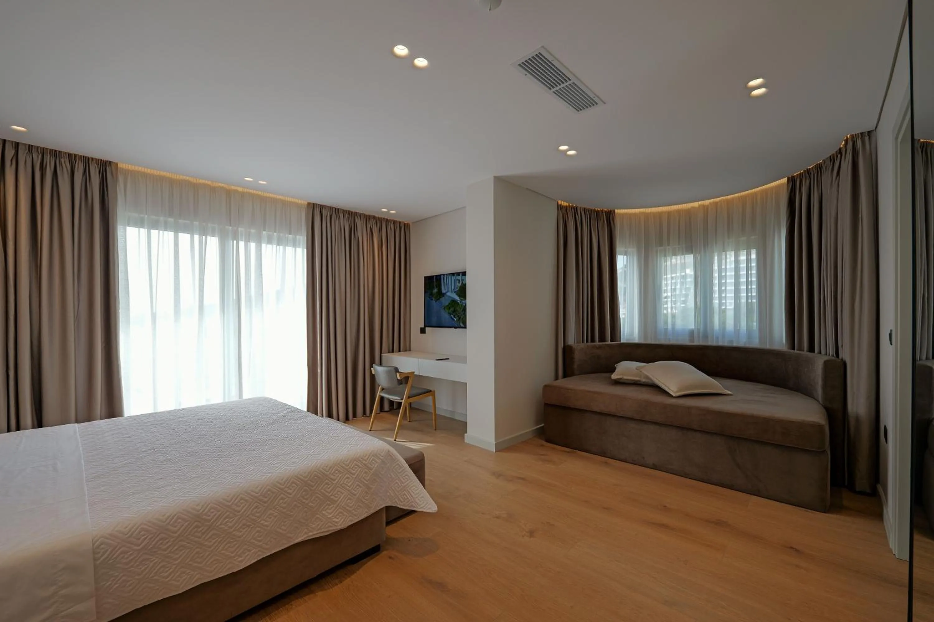 Photo of the whole room, Bed in Hotel Teuta