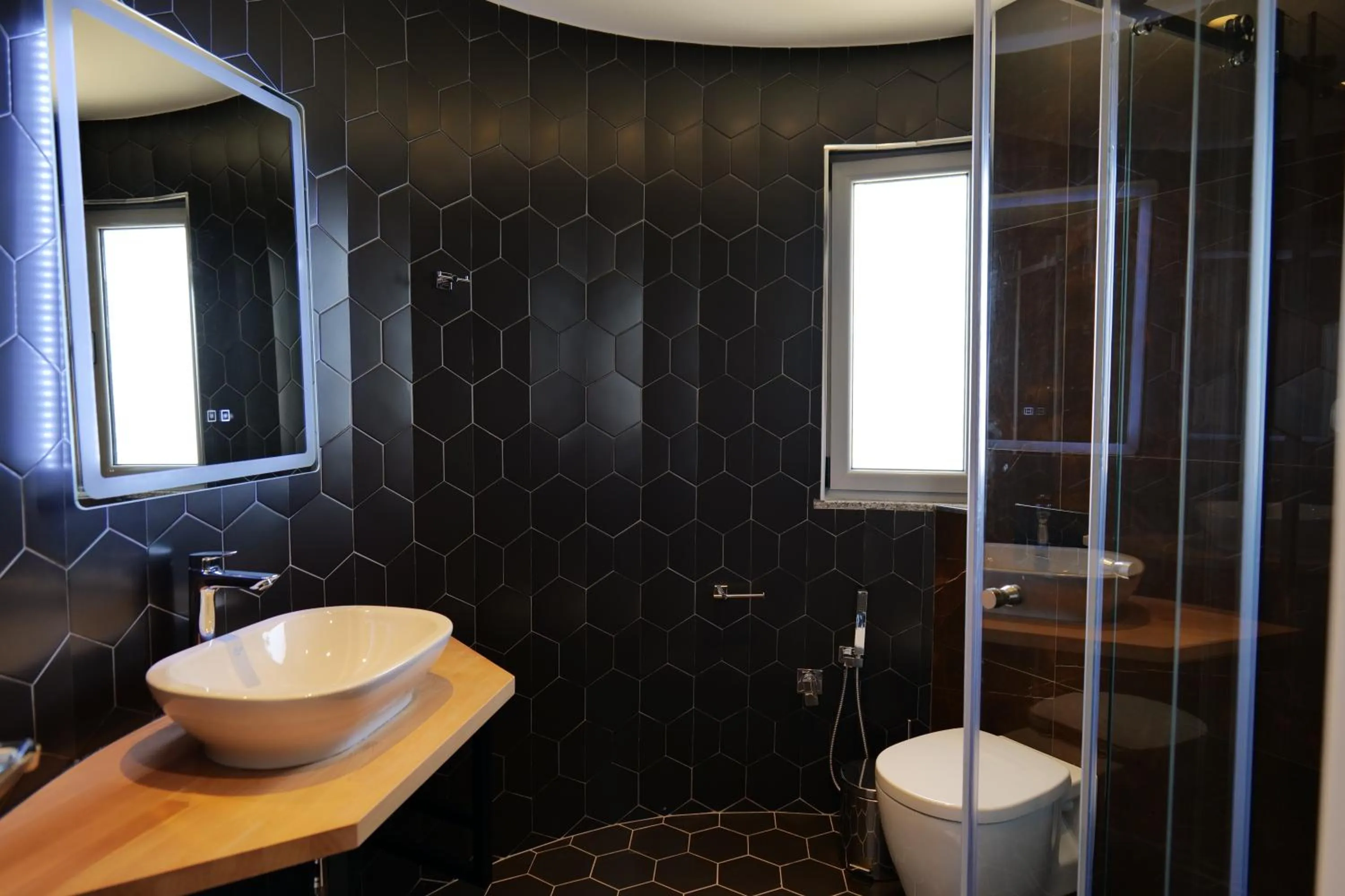 Bathroom in Hotel Teuta