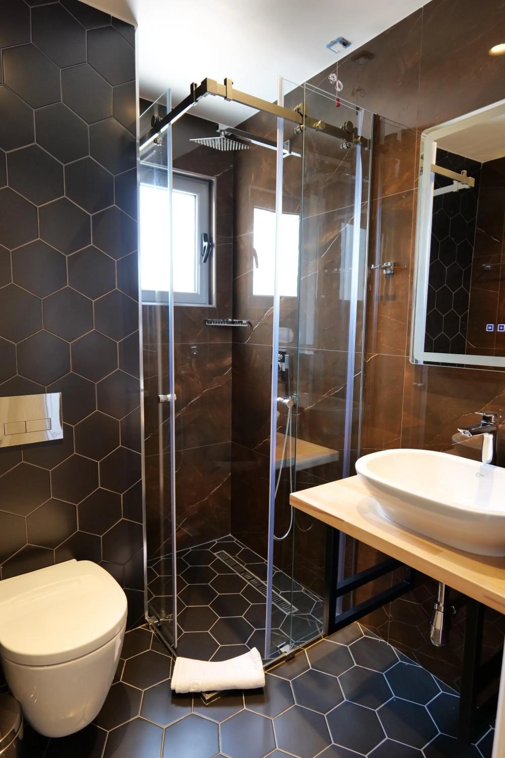 Bathroom in Hotel Teuta