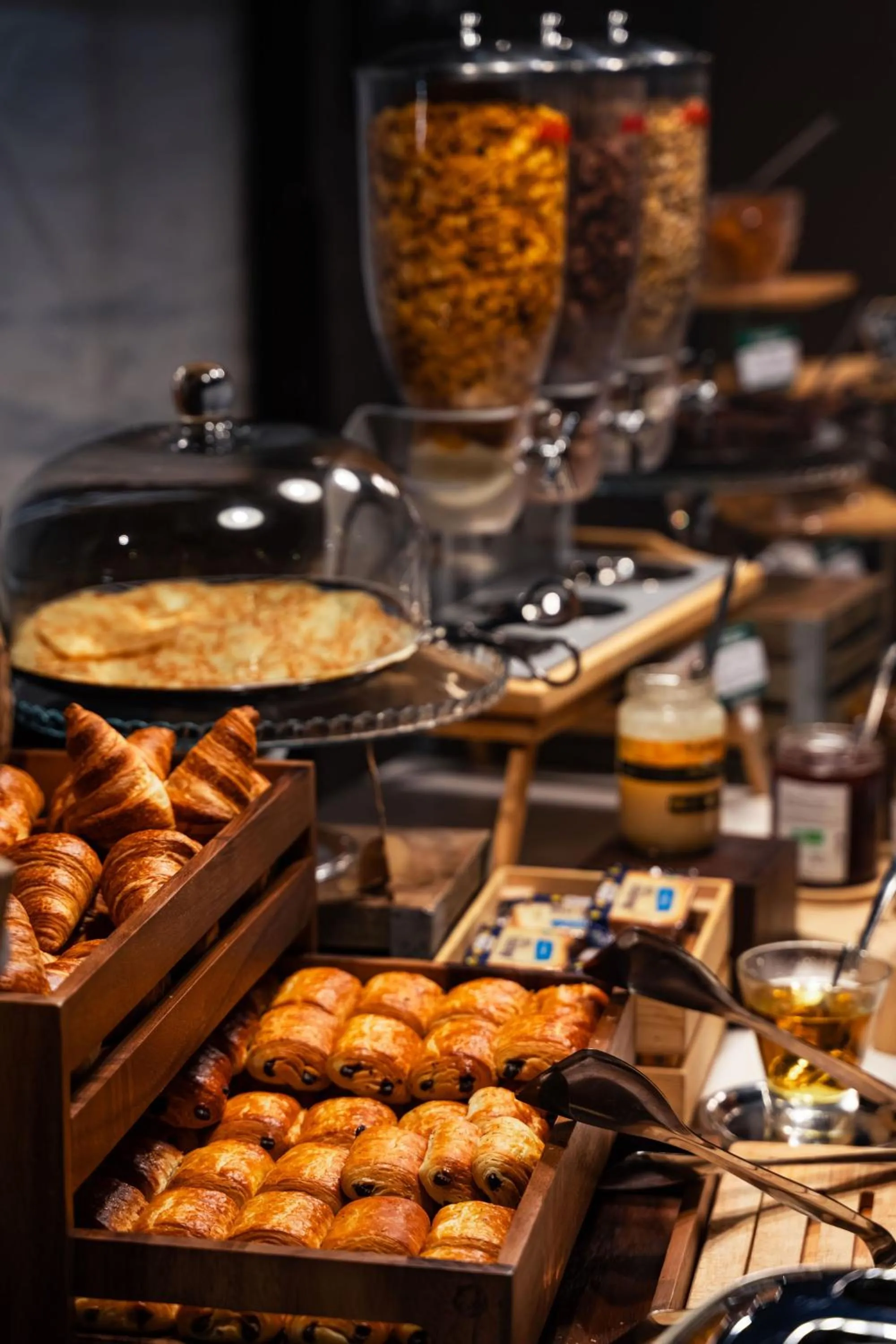Continental breakfast in BRIT HOTEL - RESTAURANT Saint-Brieuc Langueux