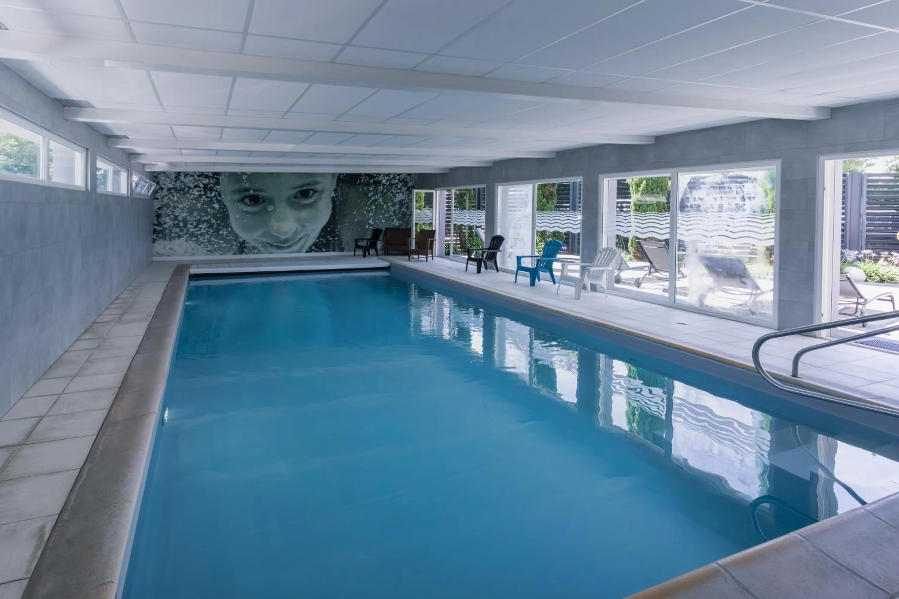 Swimming pool in BRIT HOTEL - RESTAURANT Saint-Brieuc Langueux