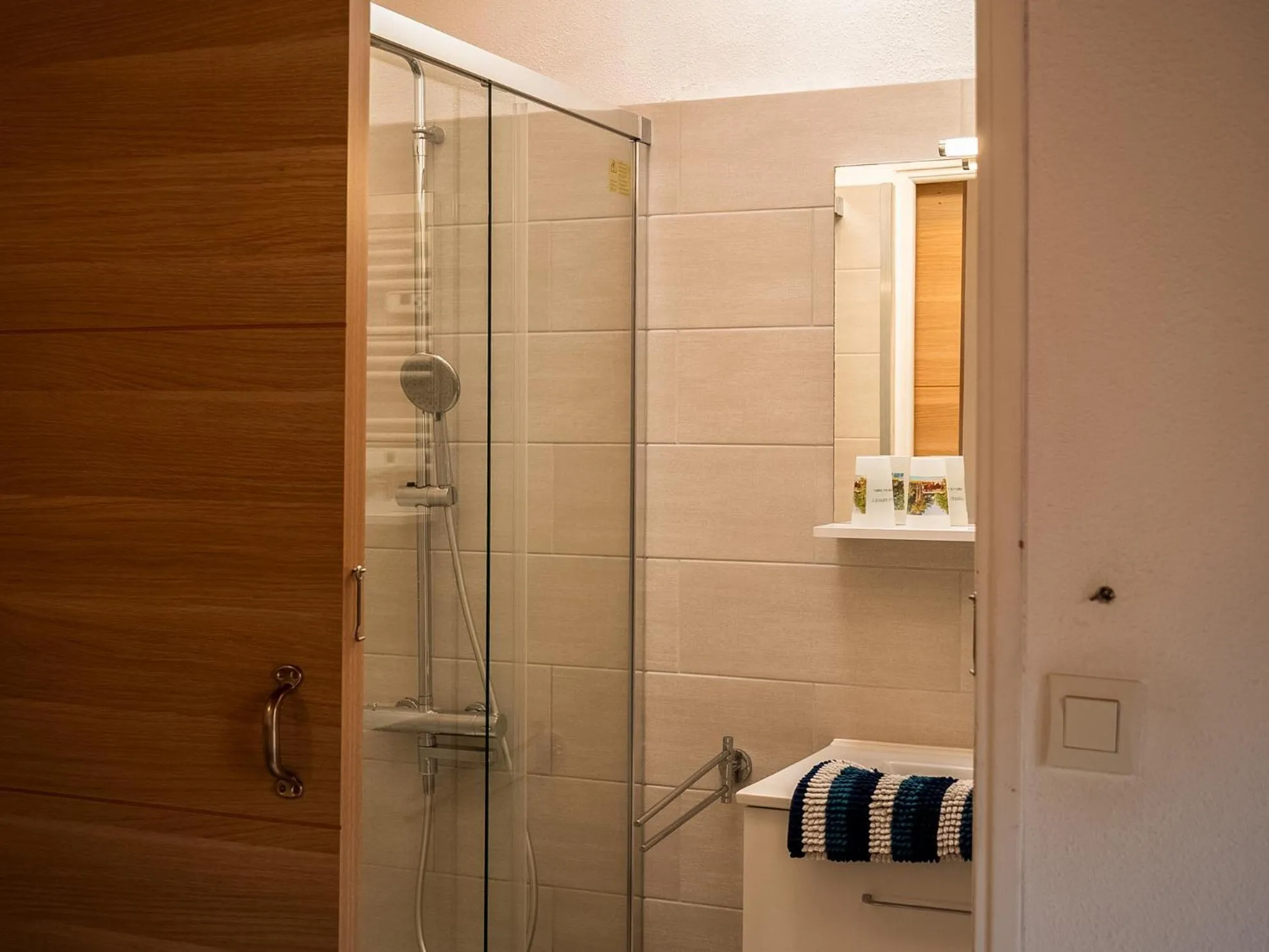 Bathroom in La Villa Herbert Maison d'hôtes à Andernos