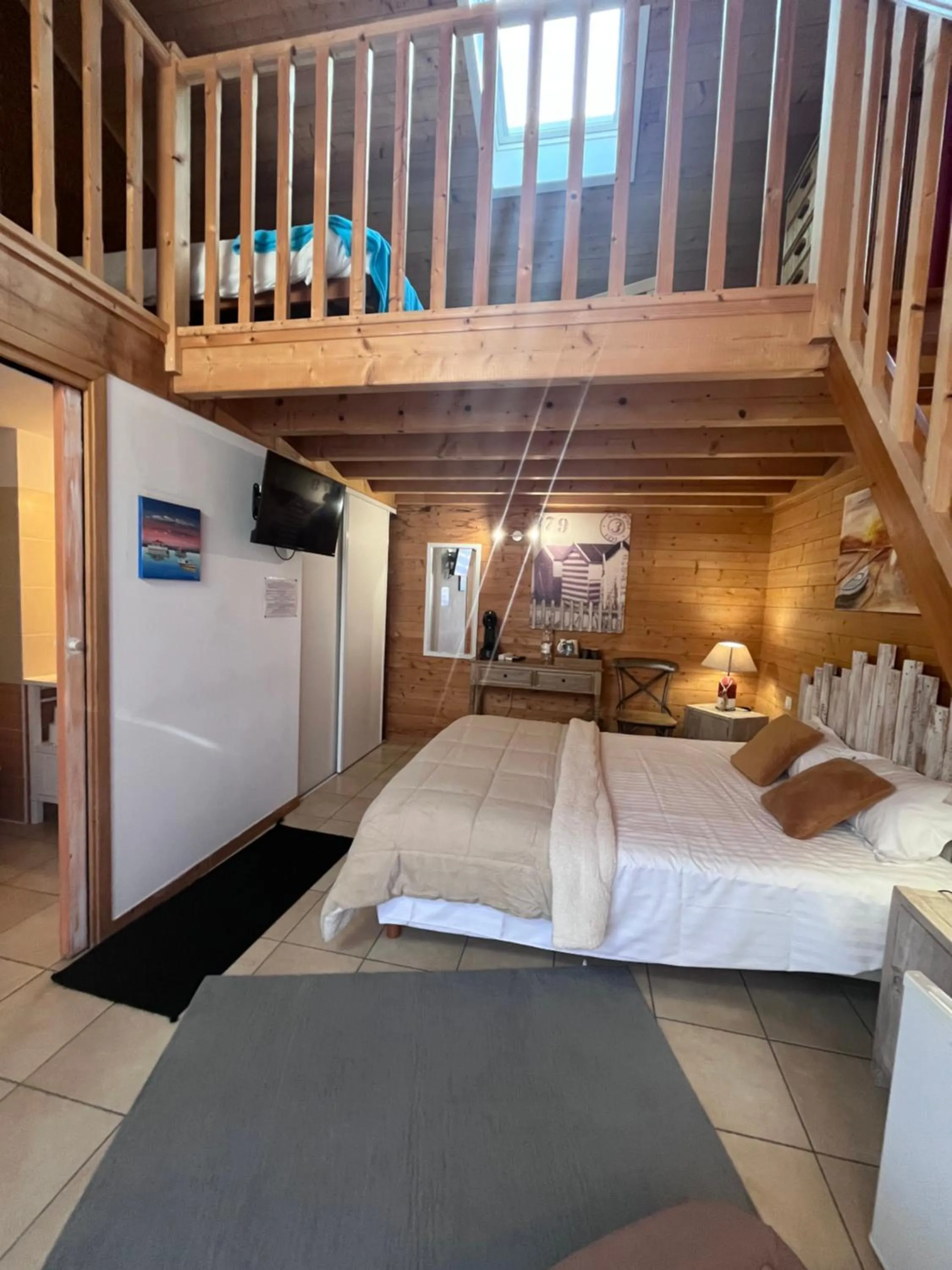 Bed in La Villa Herbert Maison d'hôtes à Andernos