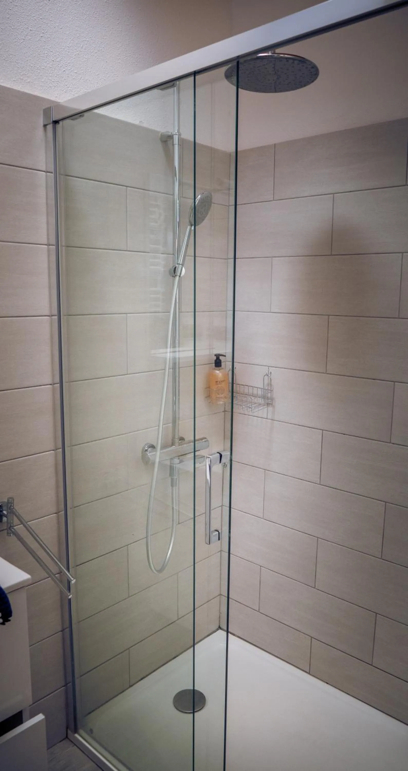 Bathroom in La Villa Herbert Maison d'hôtes à Andernos