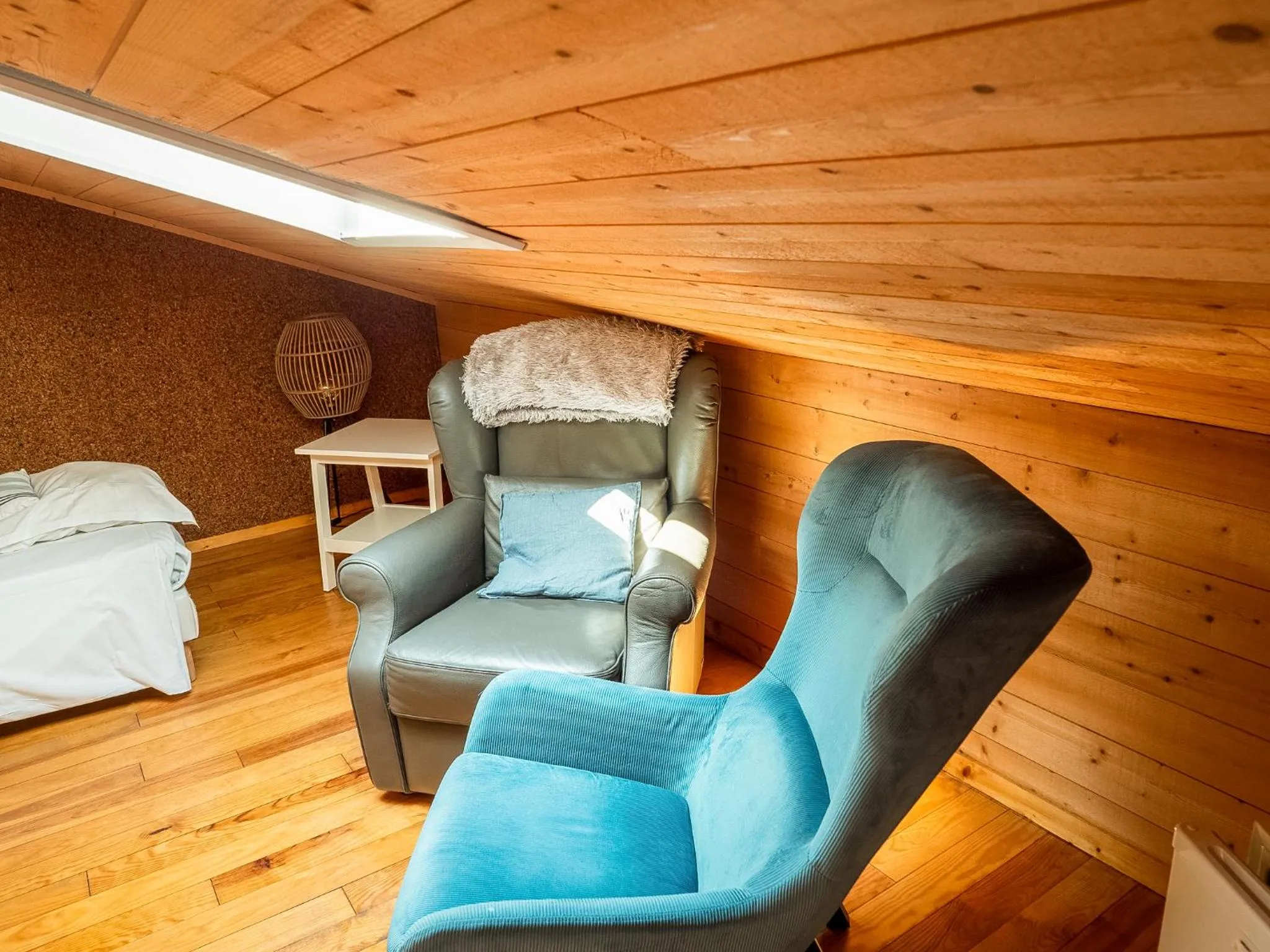 Living room, Bed in La Villa Herbert Maison d'hôtes à Andernos