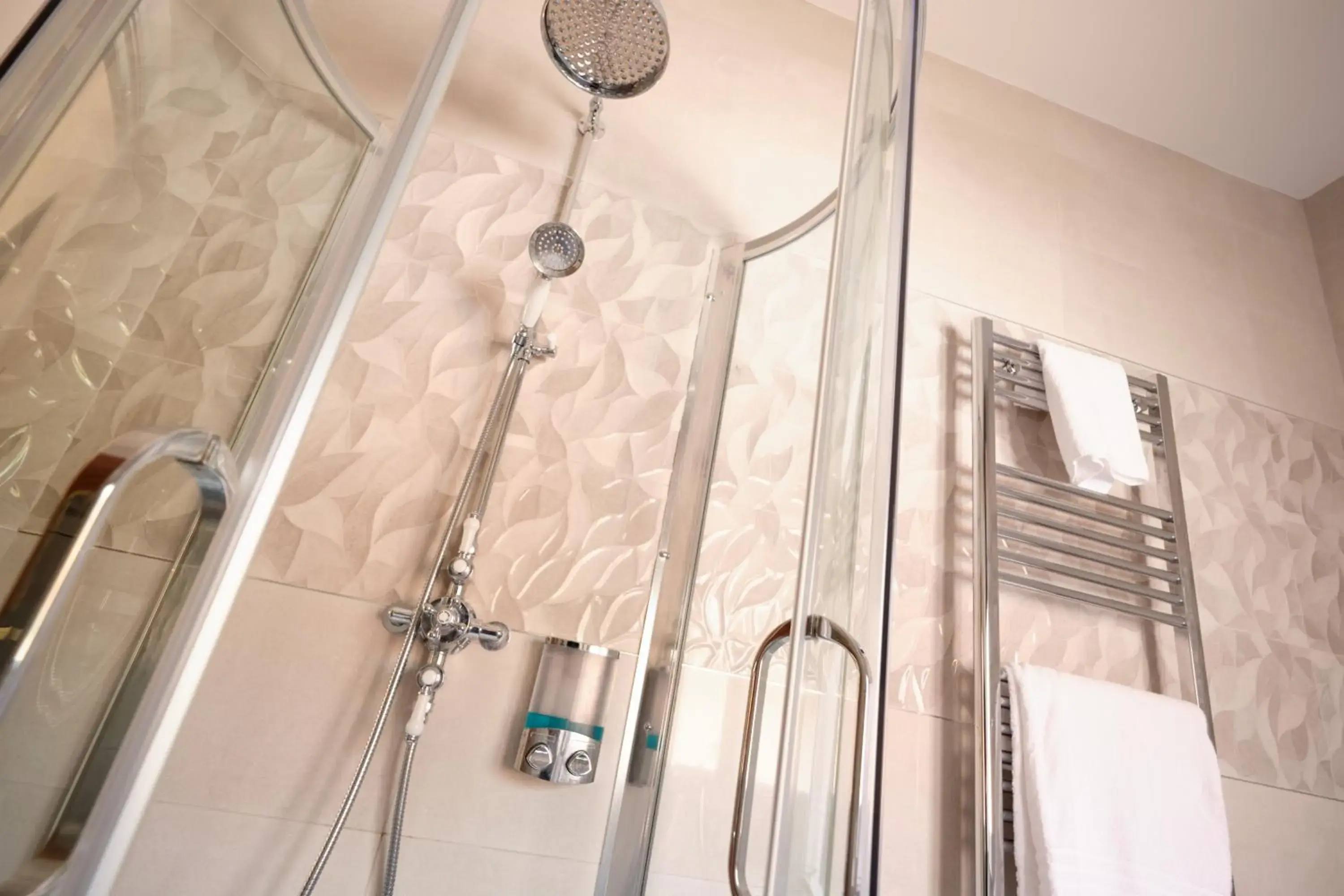 Superior Double Room in Kings Park Hotel Superior Double Room in Kings Park Hotel