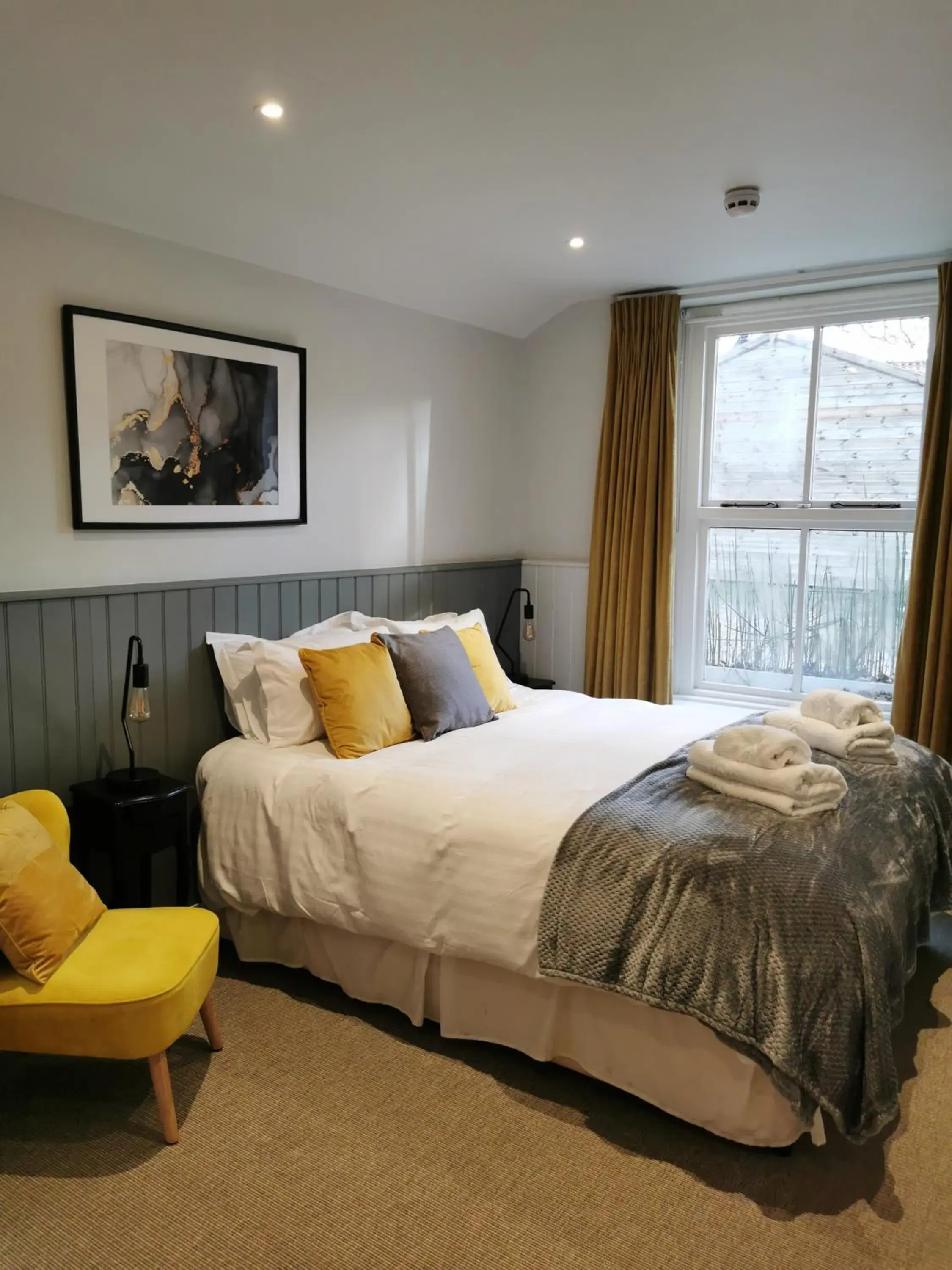Double Room with Private Bathroom in Blakeney House Double Room with Private Bathroom in Blakeney House