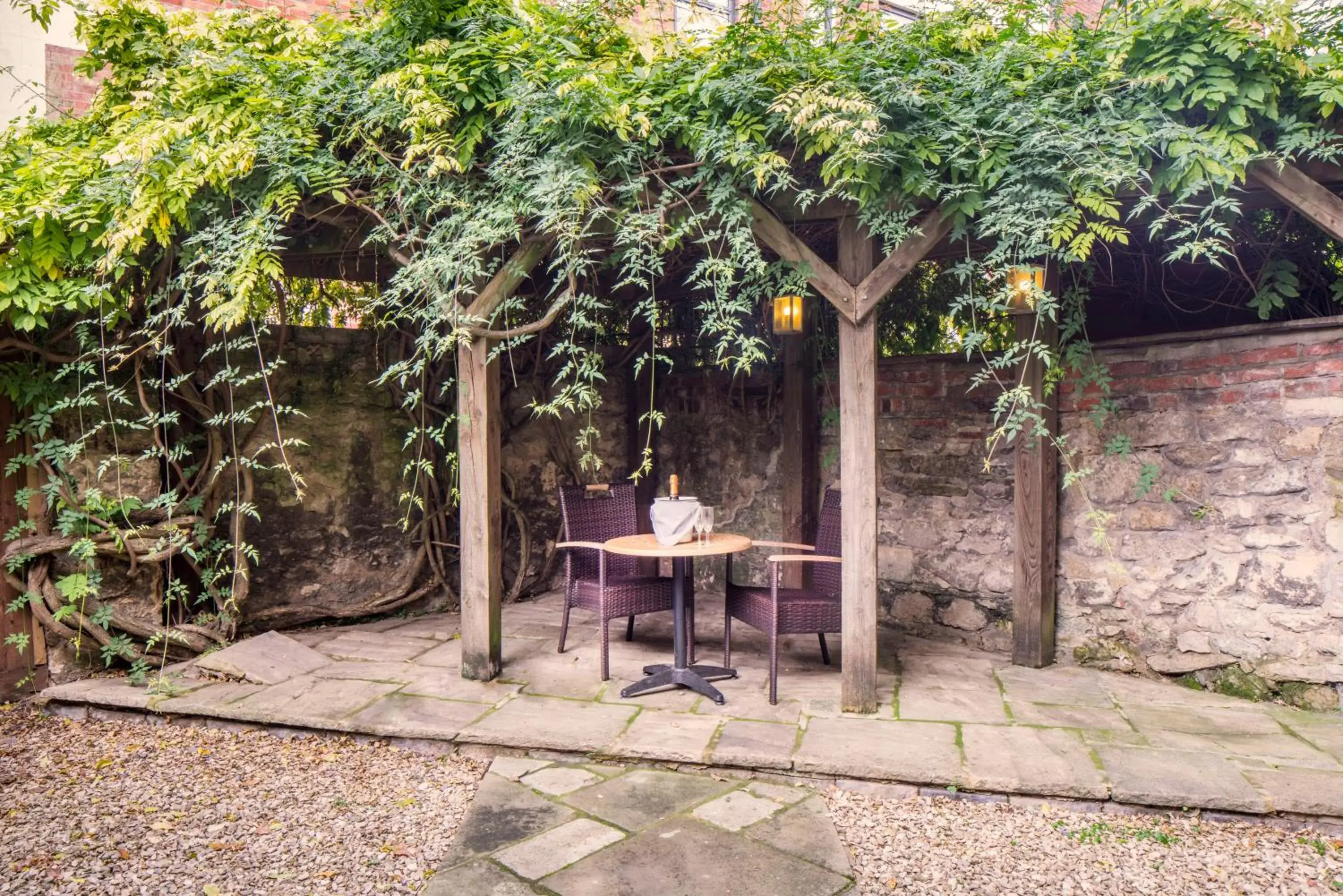 Property building in Vanbrugh House Hotel Property building in Vanbrugh House Hotel