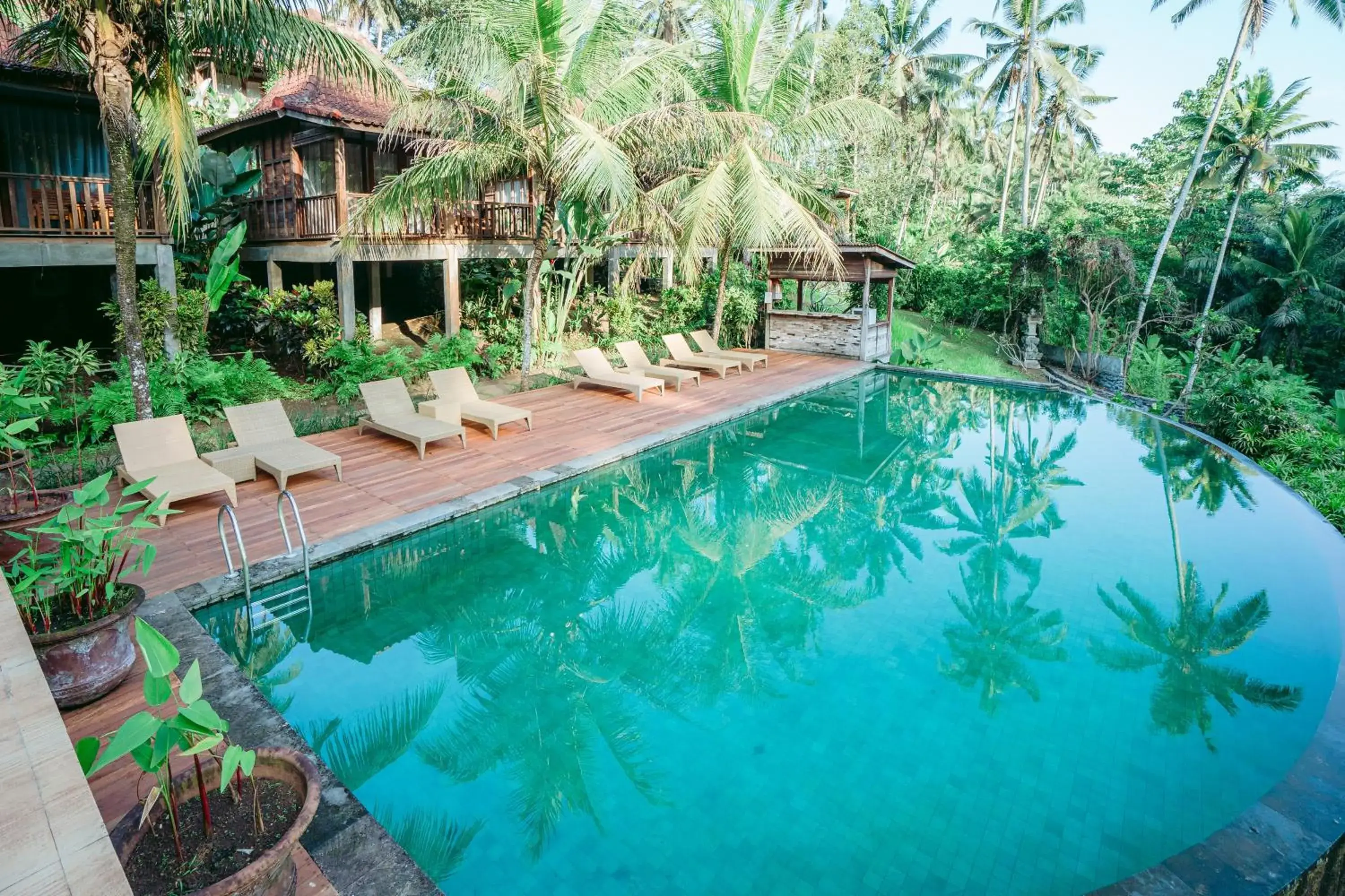 Swimming pool in Pertiwi Bisma 1 Swimming pool in Pertiwi Bisma 1