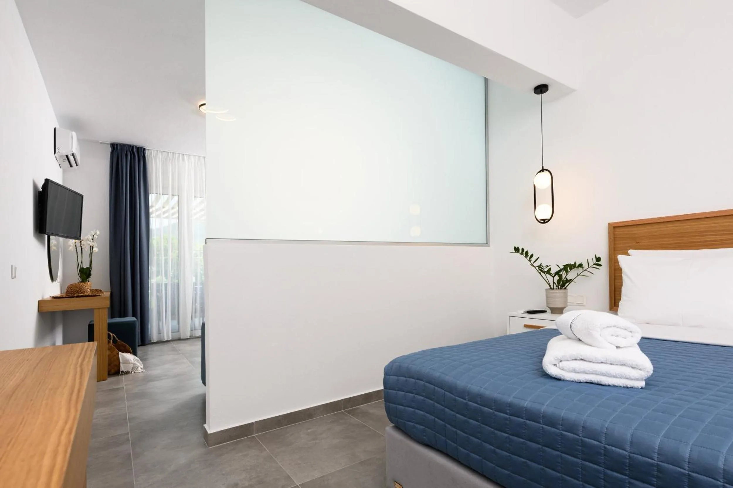 Photo of the whole room, Bed in Hotel Aethria