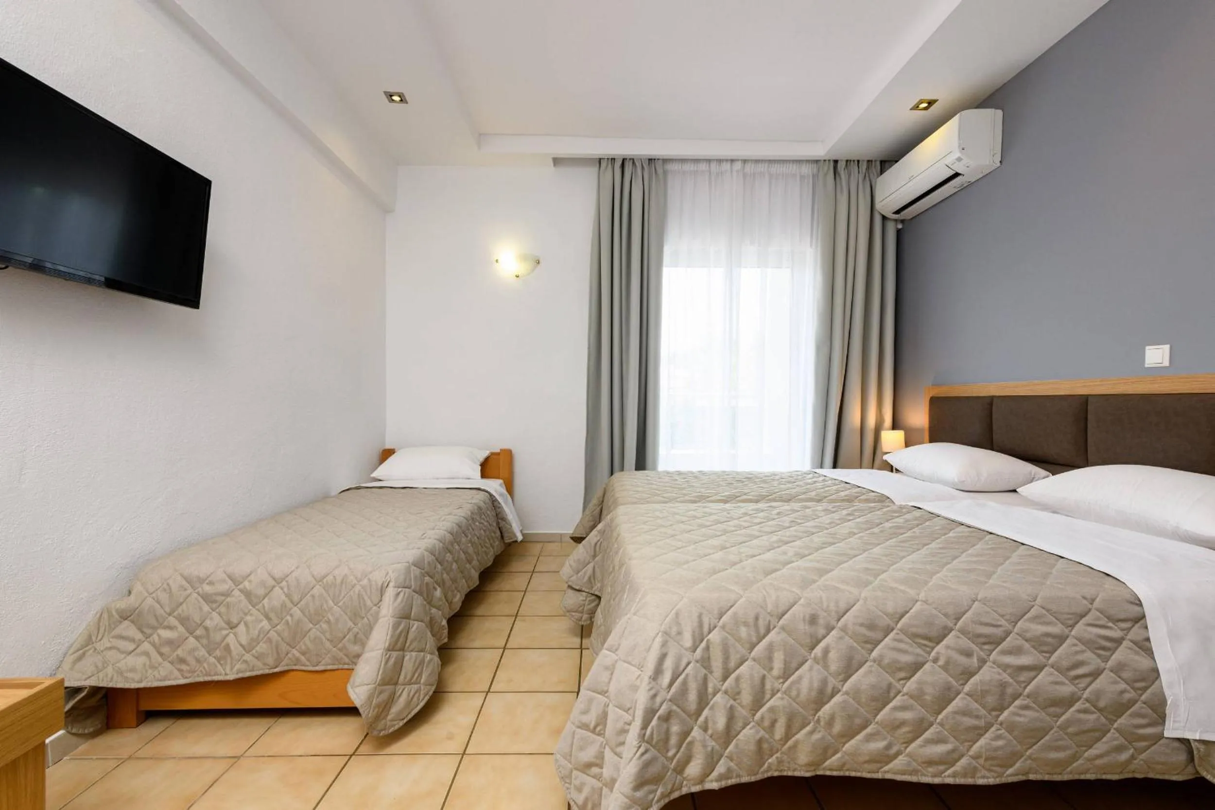 Photo of the whole room, Bed in Hotel Aethria