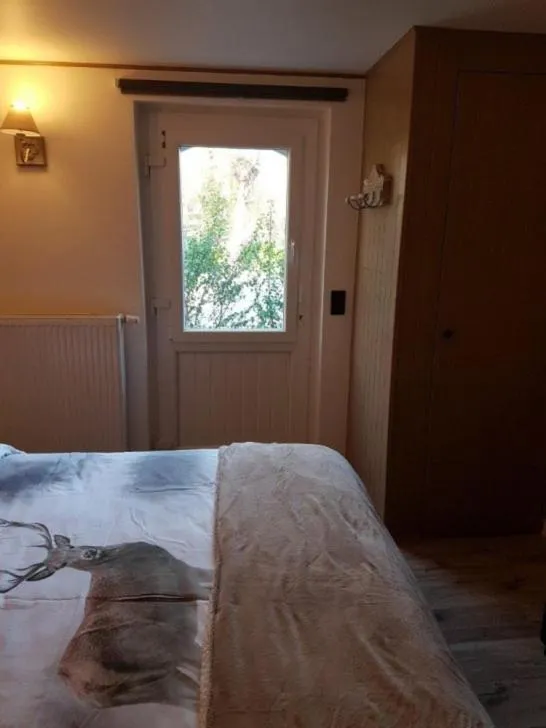 Bed in LA RIVIERE DU BIEN ETRE