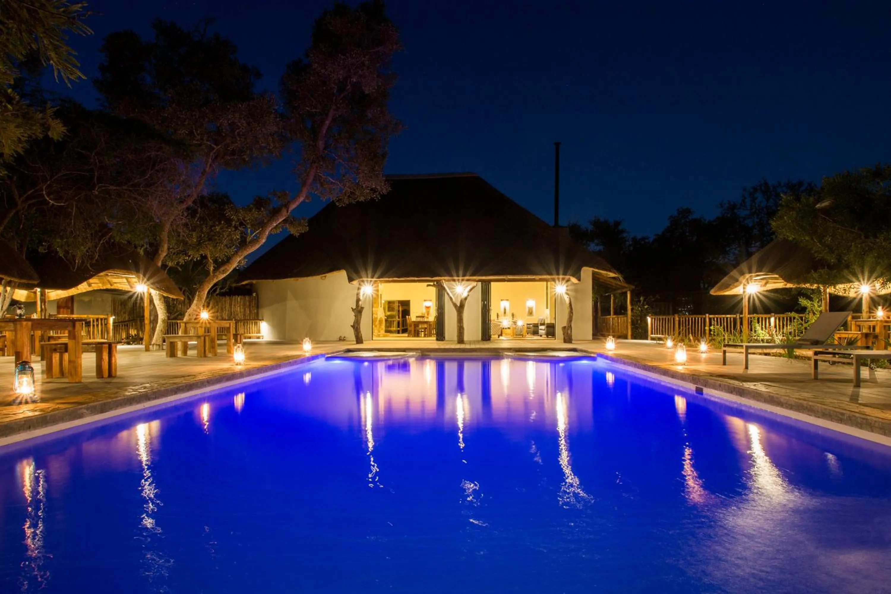 Swimming pool in Vuyani River Lodge