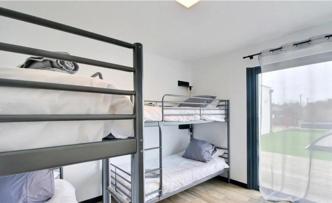 Bed in Villa Charles & Ashton