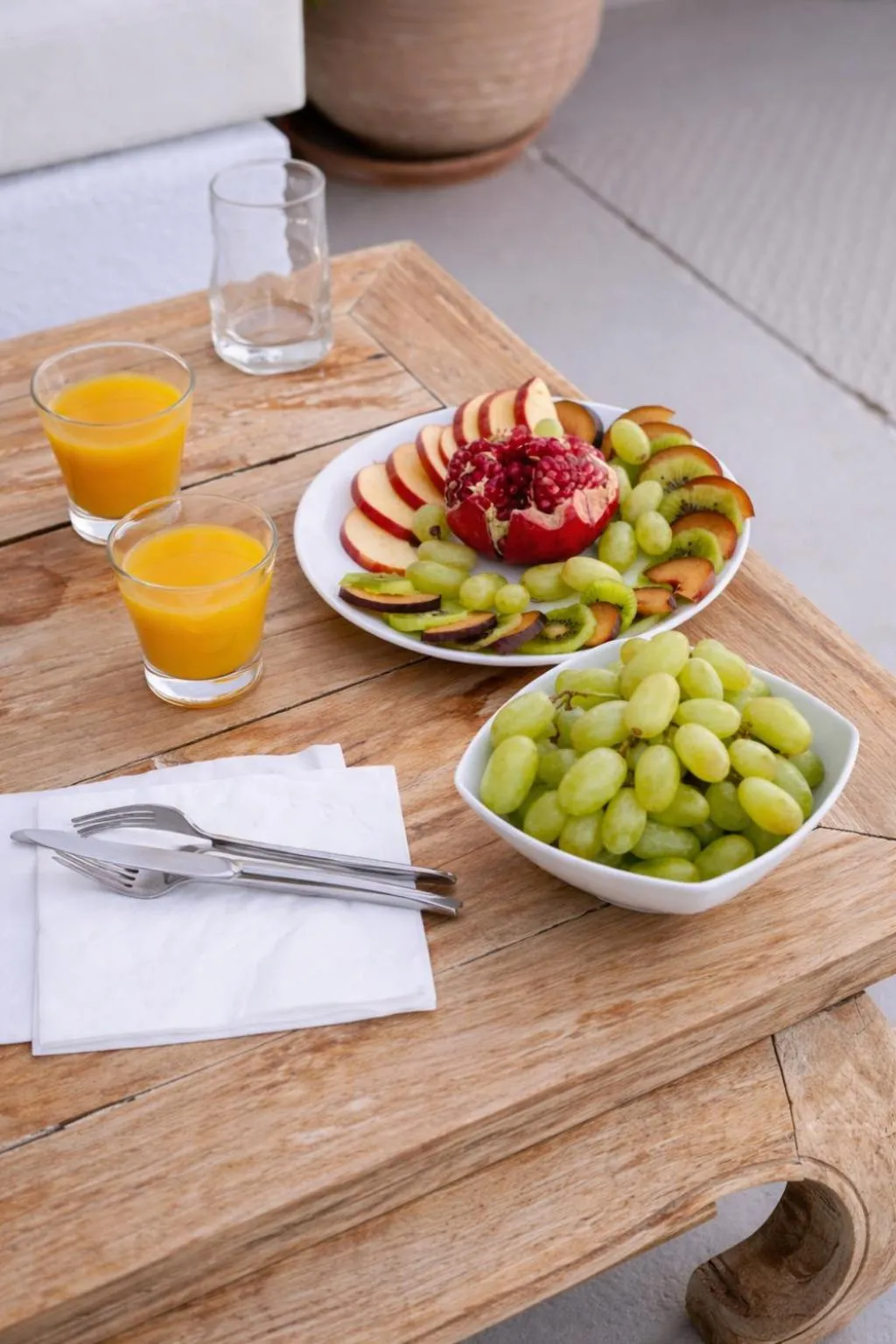 Breakfast in Ikastikies Suites