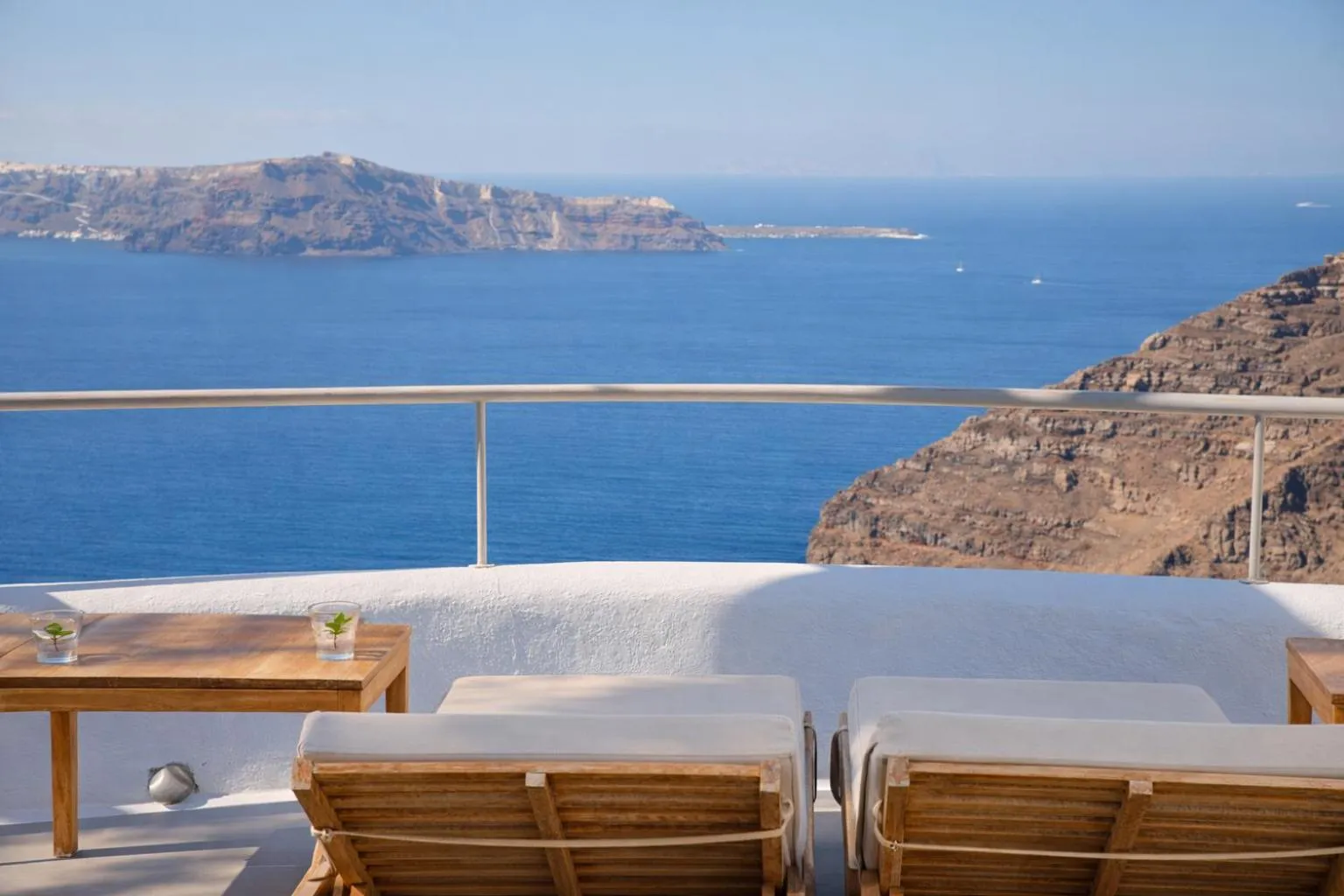 Day in Ikastikies Suites