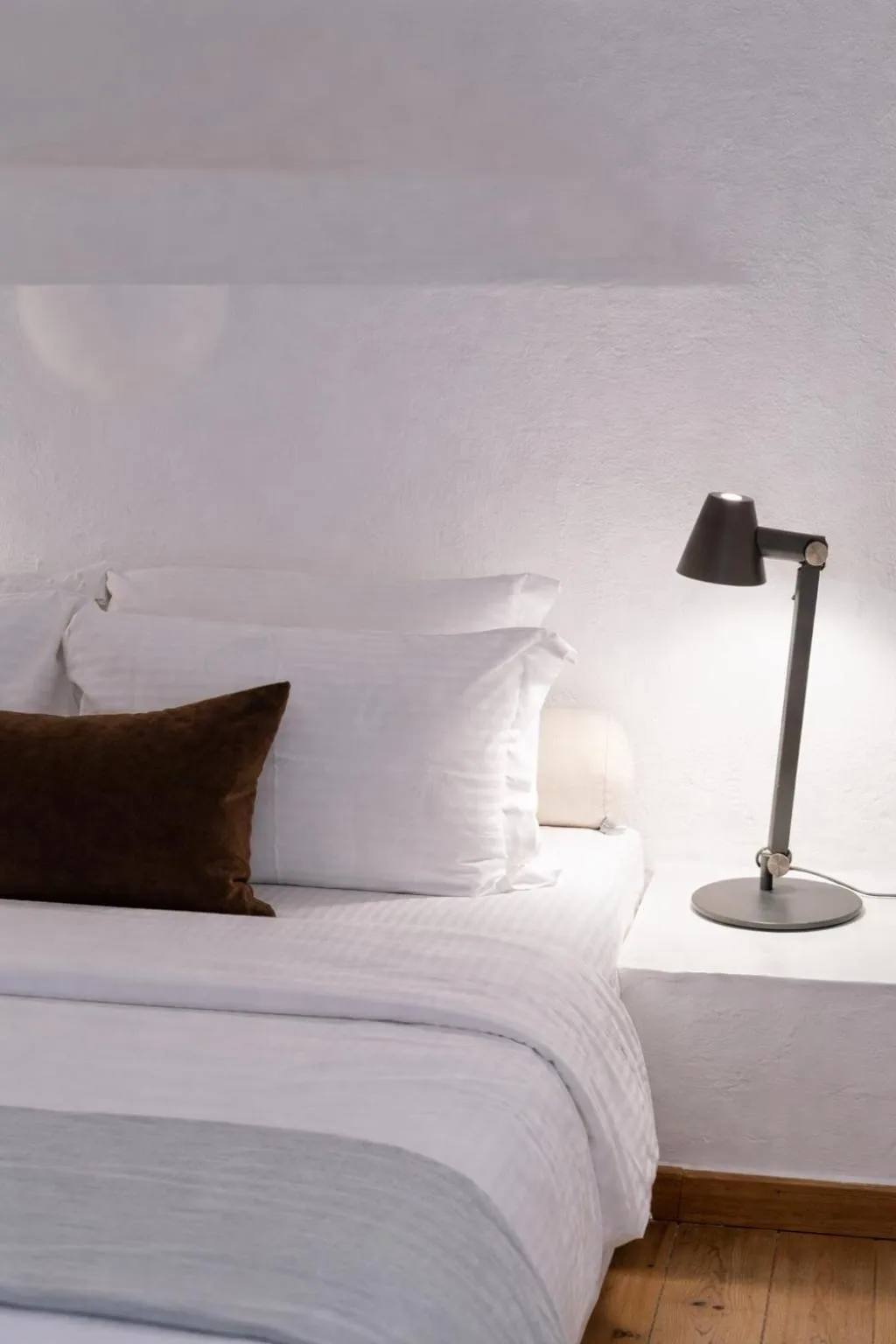 Bed in Ikastikies Suites