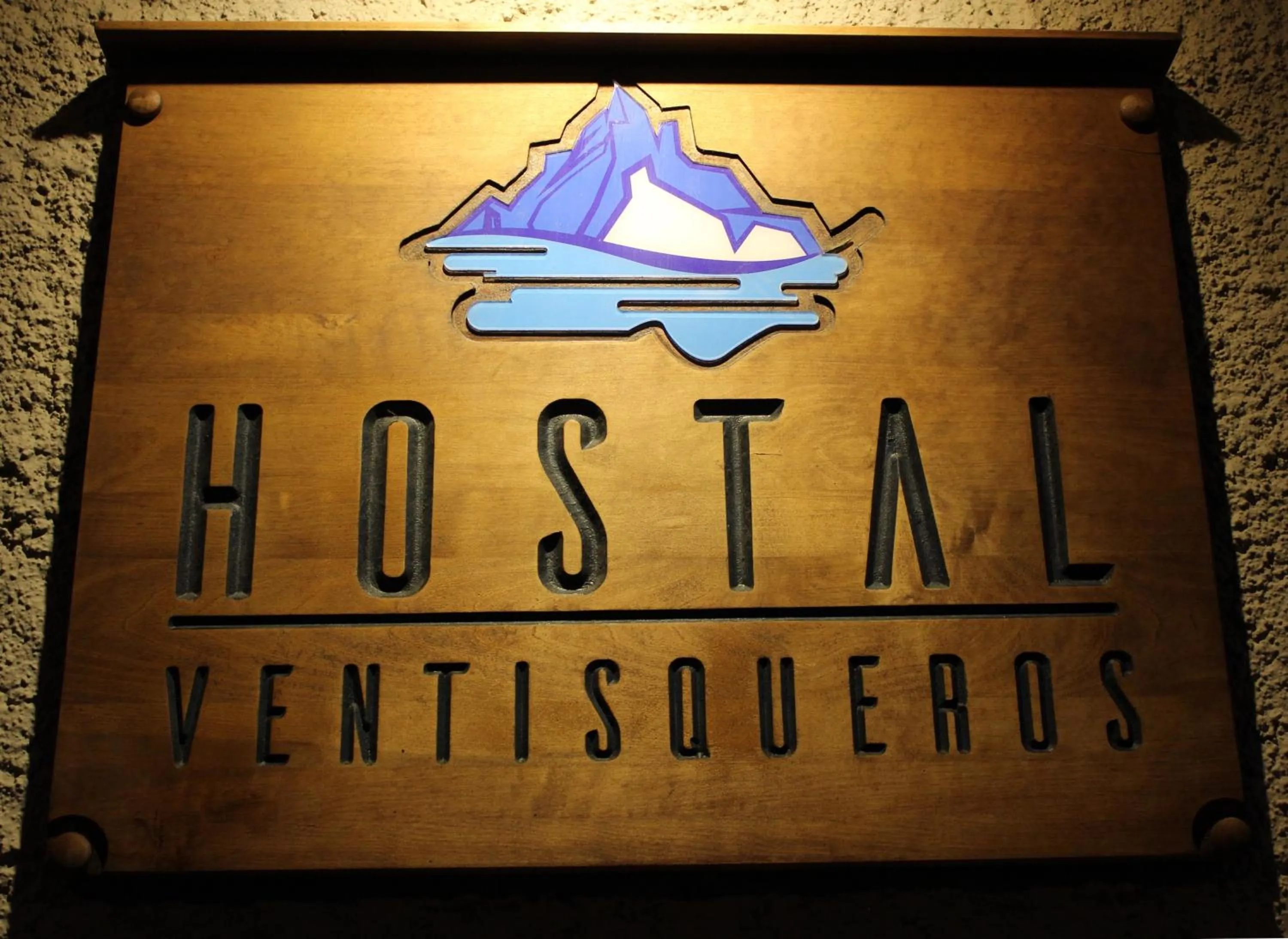 Logo/Certificate/Sign in Hostal Ventisqueros