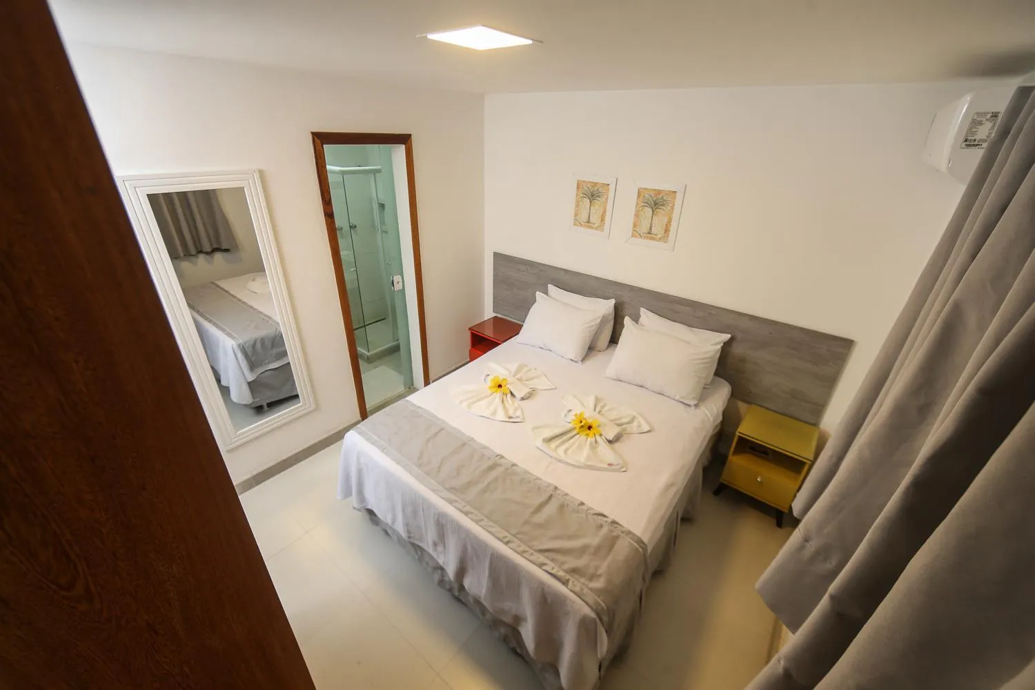 Photo of the whole room, Bed in Pousada Ravenalas - Apartamentos e Flats