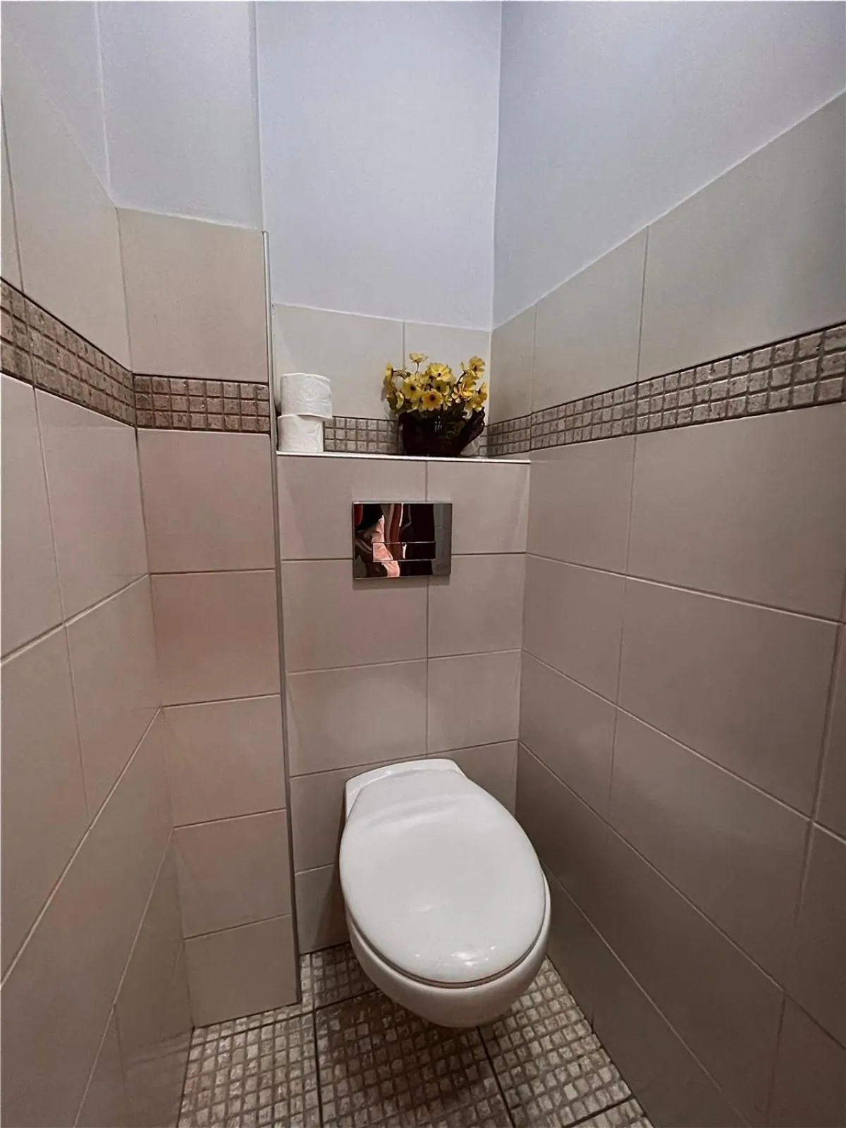 Toilet in Rooms Sonata