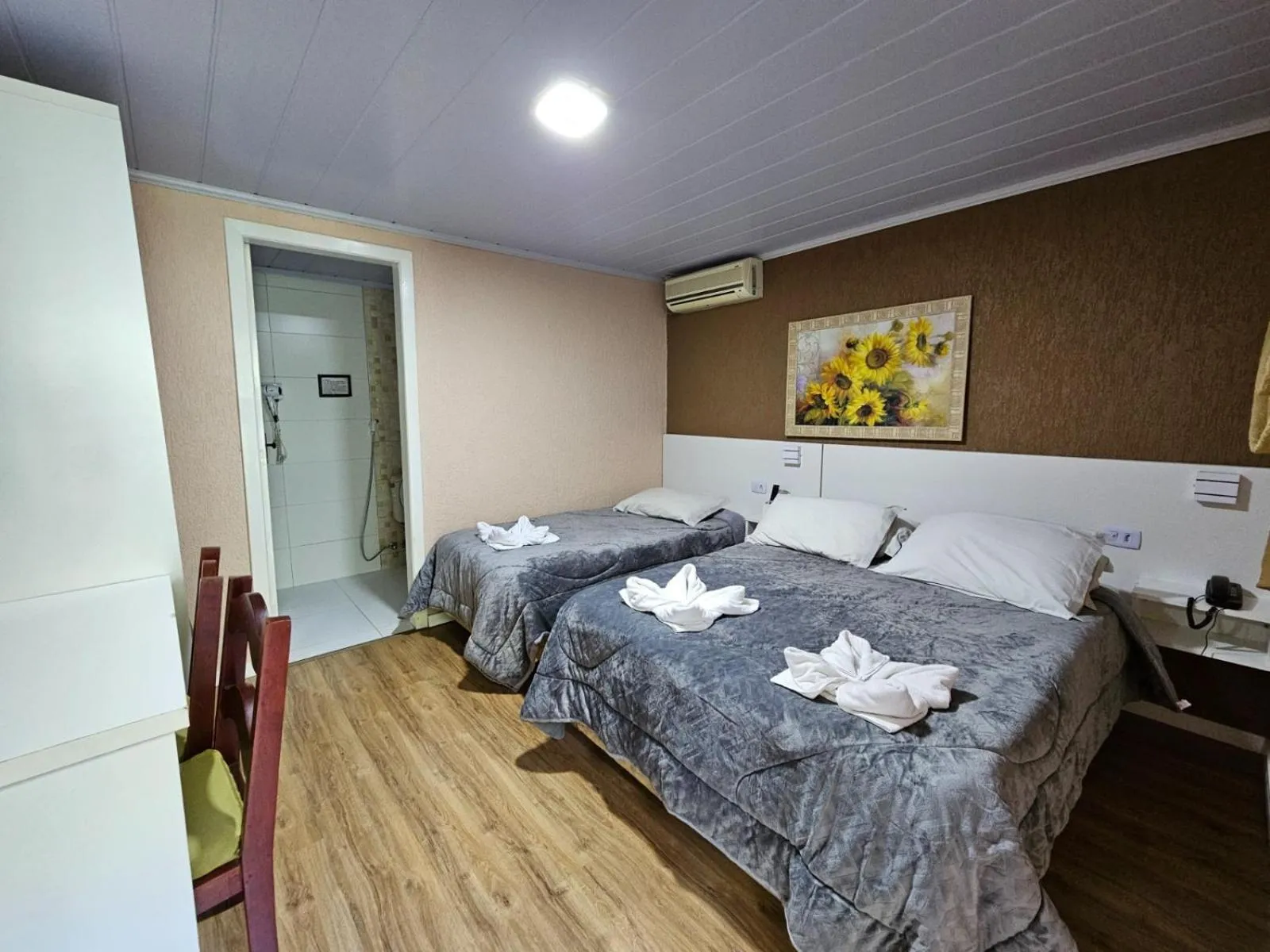 View (from property/room), Bed in Hotel Pousada Cabana da Mata