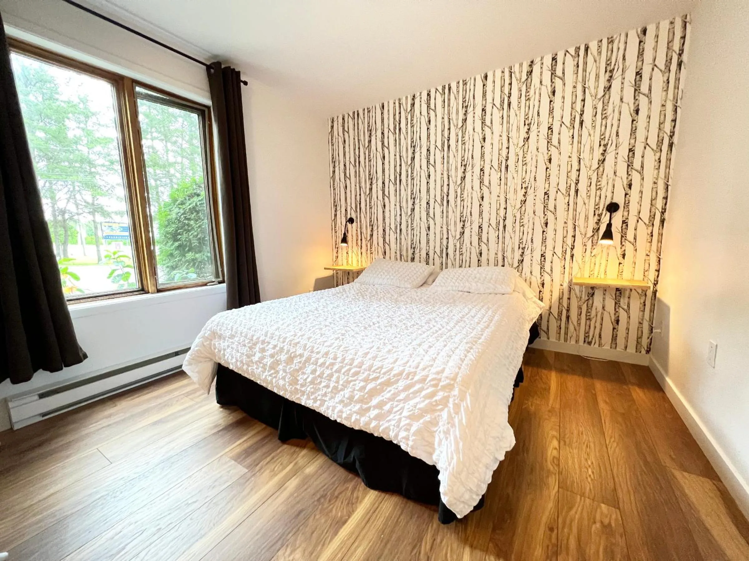 Bedroom, Bed in Chalets Montmorency Mont-Sainte-Anne