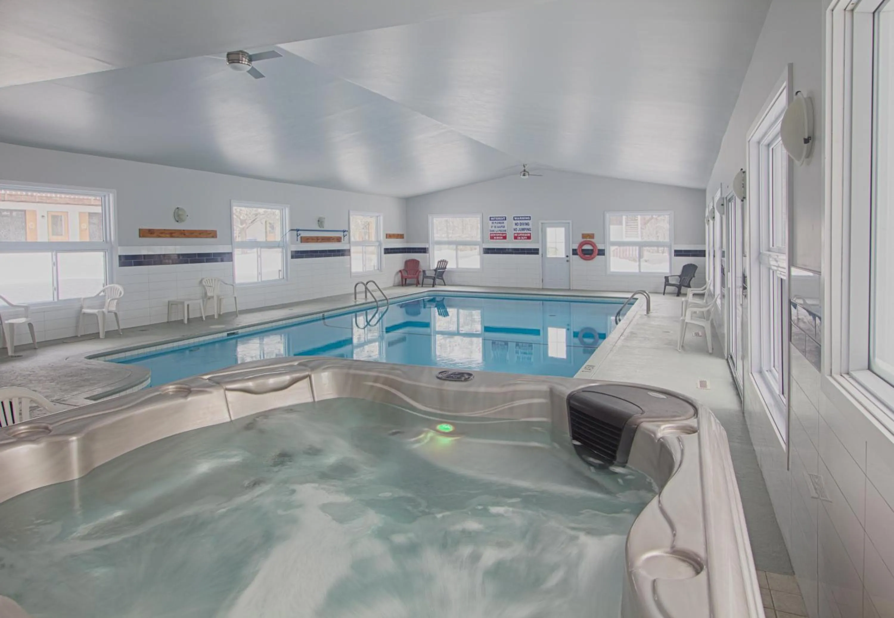 Hot Tub in Chalets Montmorency Mont-Sainte-Anne