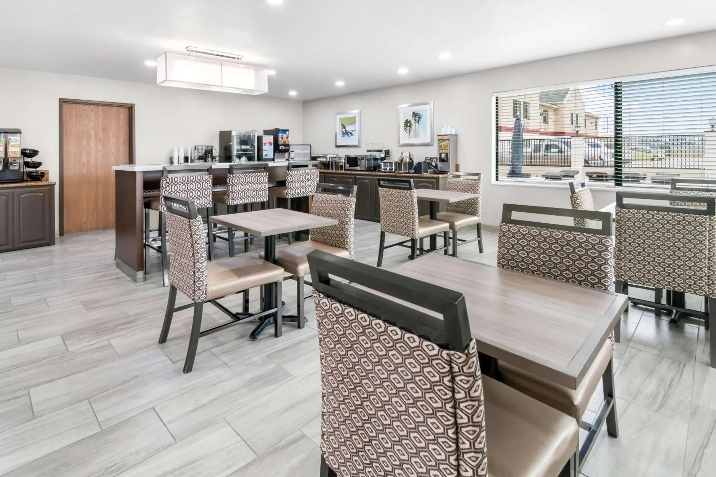 Breakfast in Best Western Abilene Inn & Suites Breakfast in Best Western Abilene Inn & Suites