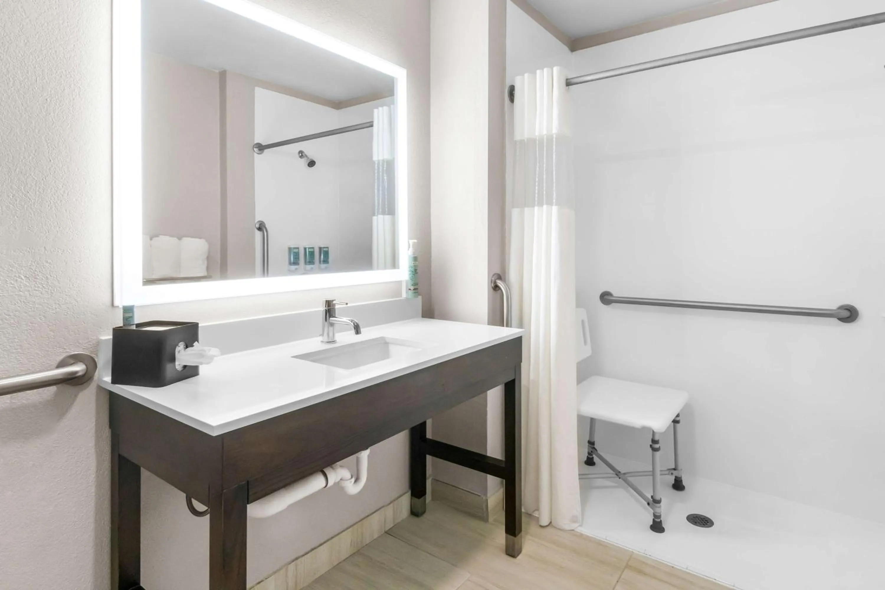 Bathroom in Best Western Abilene Inn & Suites