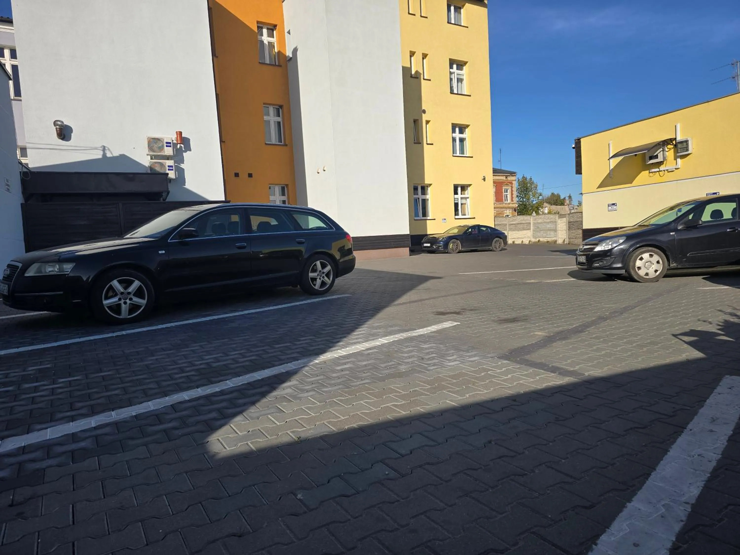 Parking in Eldom-NOCLEGI, Kolejowa 15 Wągrowiec