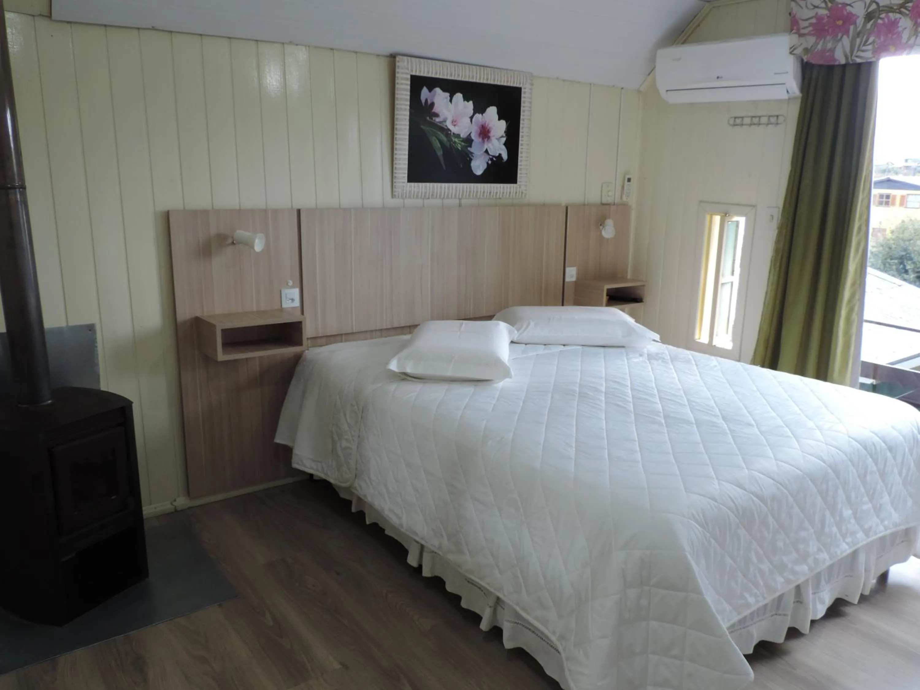 Bed in Cabanas Costaneira