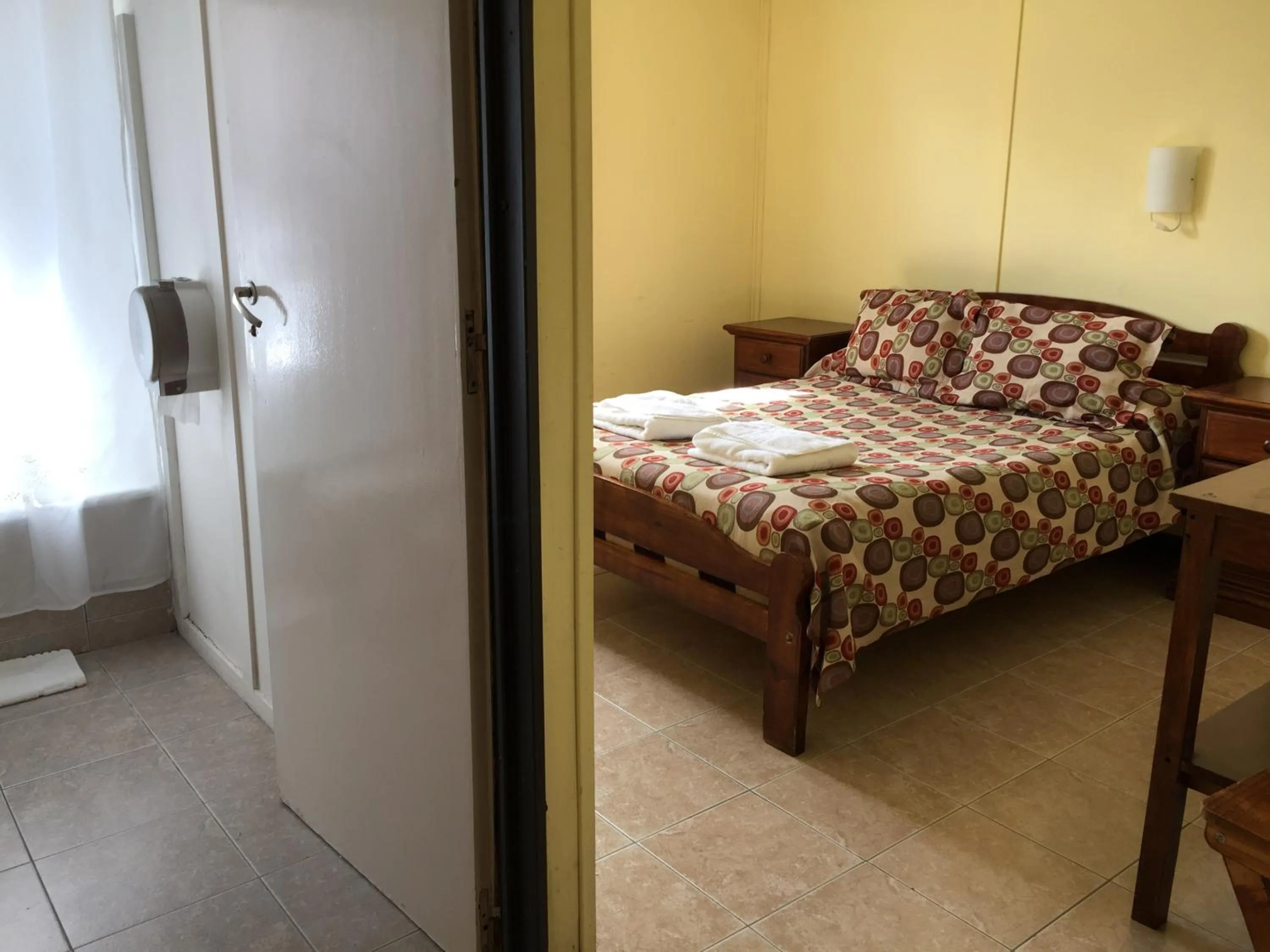 Bedroom, Bed in Hostel Los Pioneros