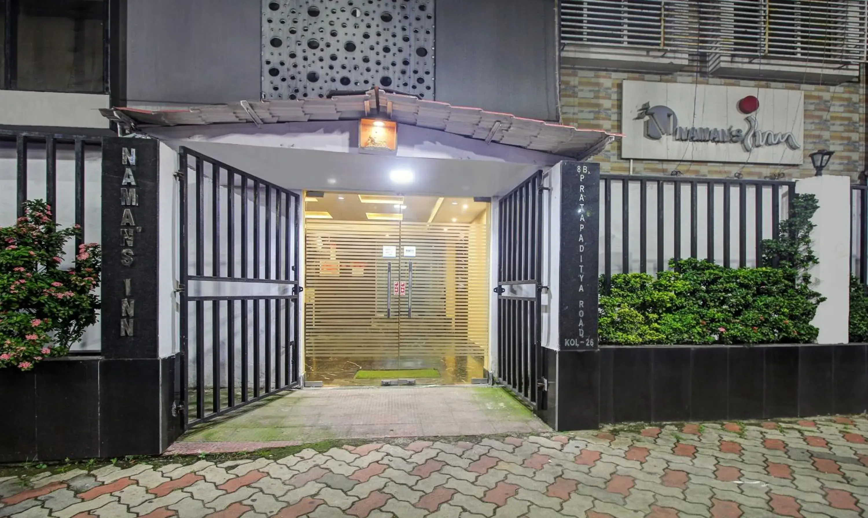Facade/entrance in Treebo Naman'S Inn Near Kalighat Mandir Facade/entrance in Treebo Naman'S Inn Near Kalighat Mandir