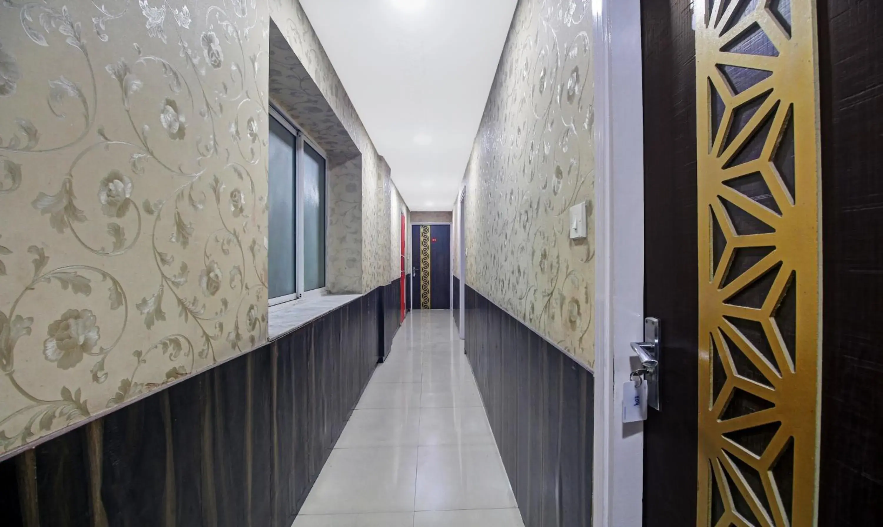 Lobby or reception in Treebo Naman'S Inn Near Kalighat Mandir Lobby or reception in Treebo Naman'S Inn Near Kalighat Mandir