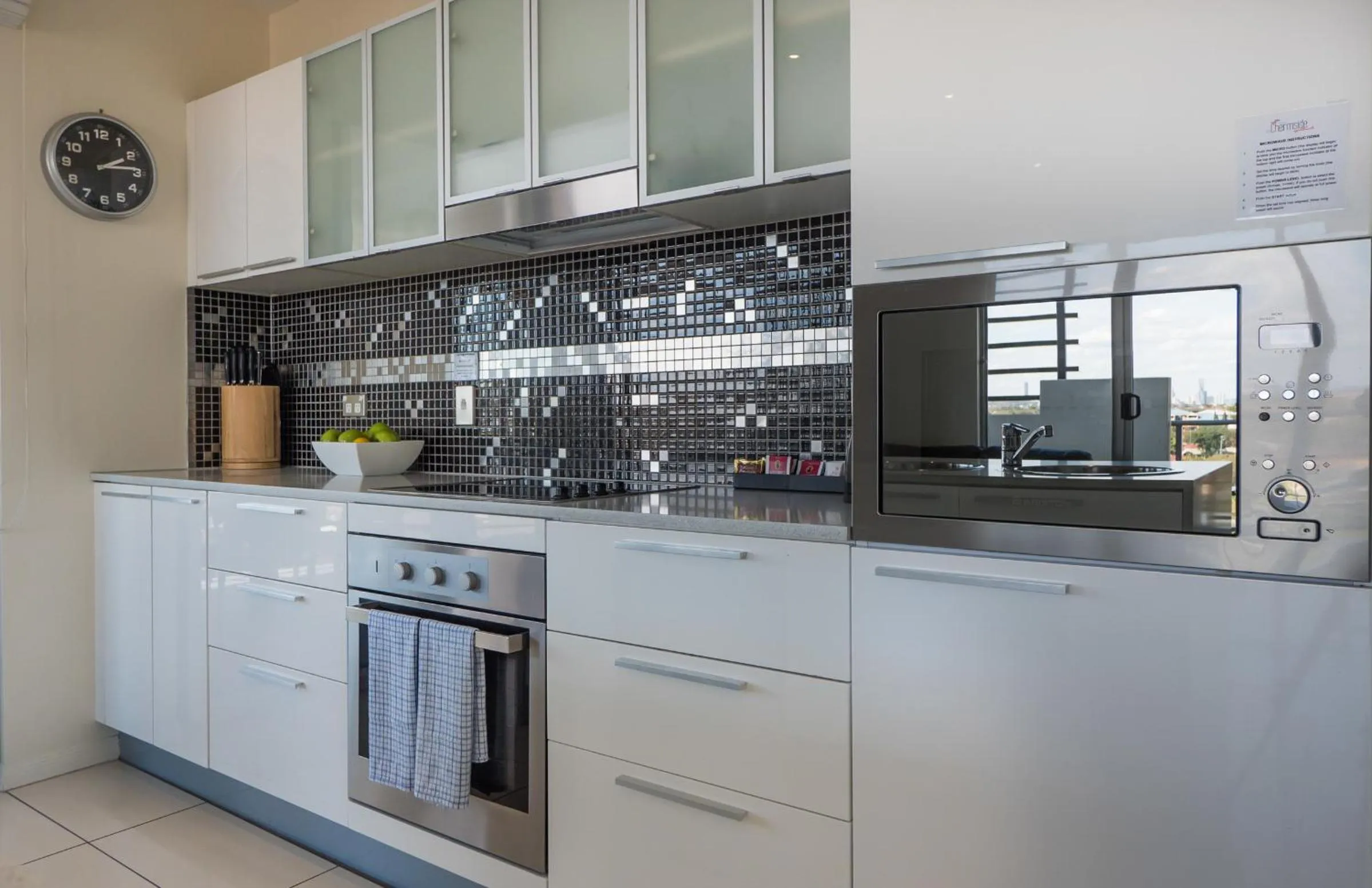 Kitchen or kitchenette in The Chermside Apartments